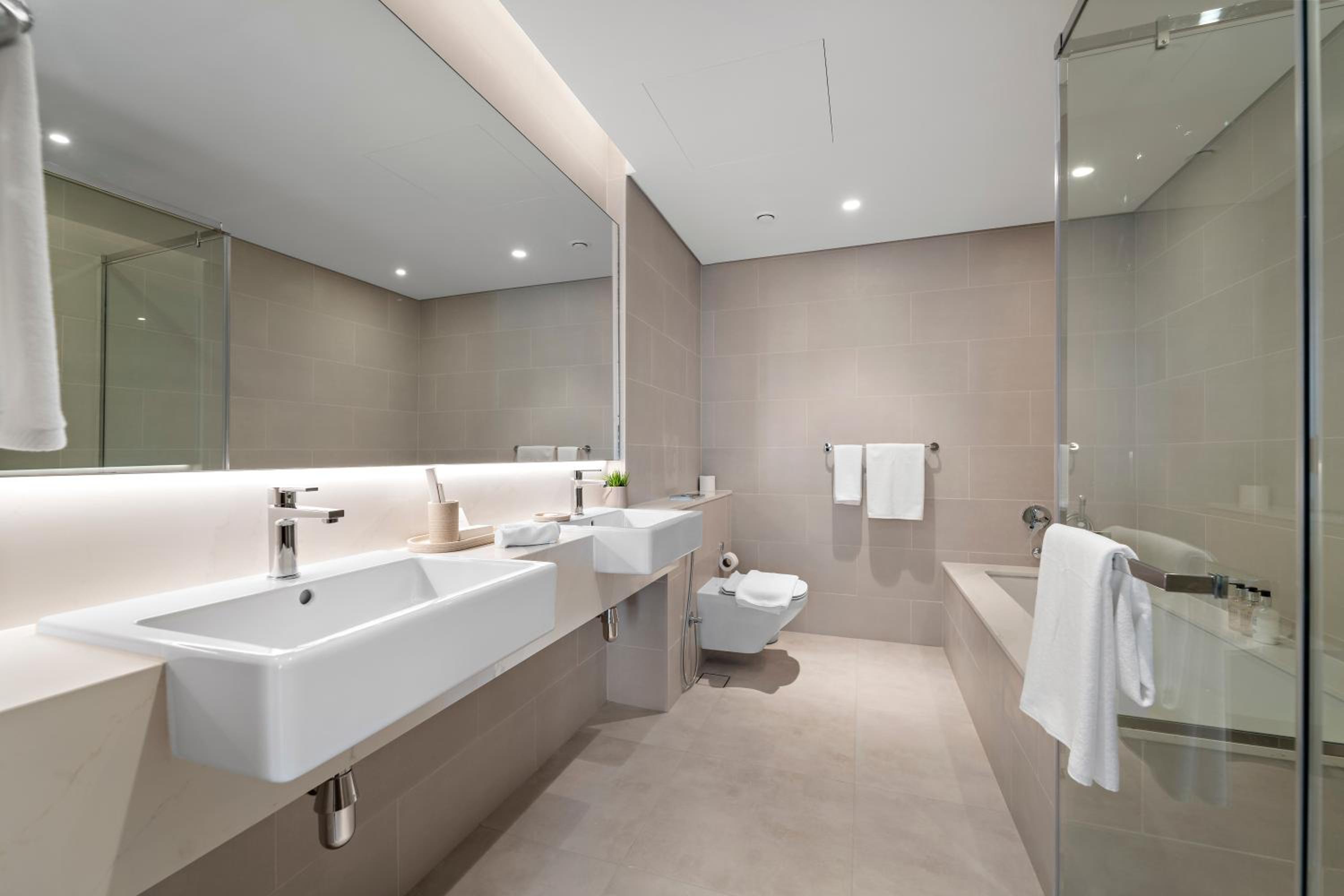 2BR with M CF7B Pet Friendly Stay