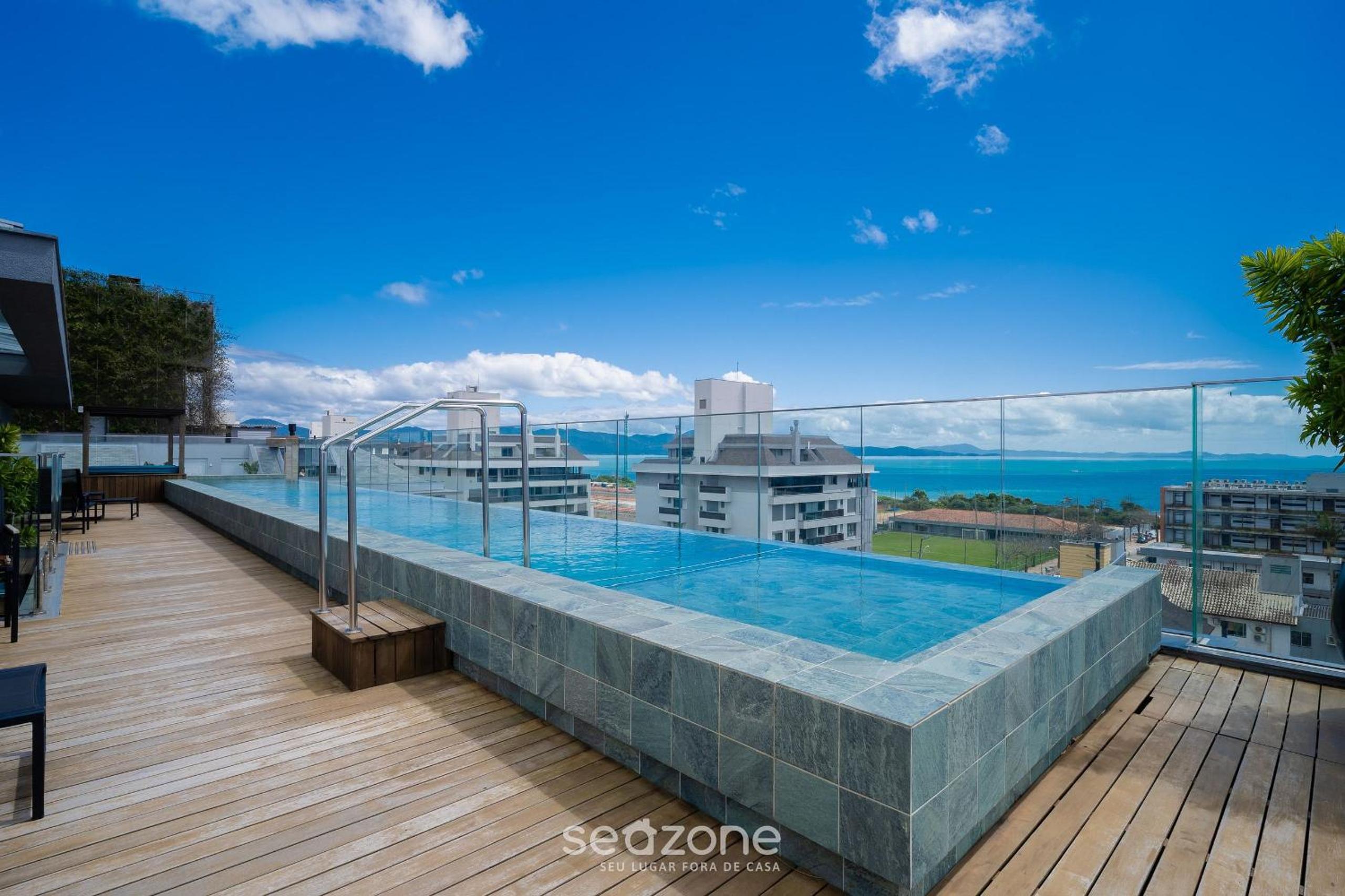 Apt w/ balcony and grill 220m from the Sea CAR0201