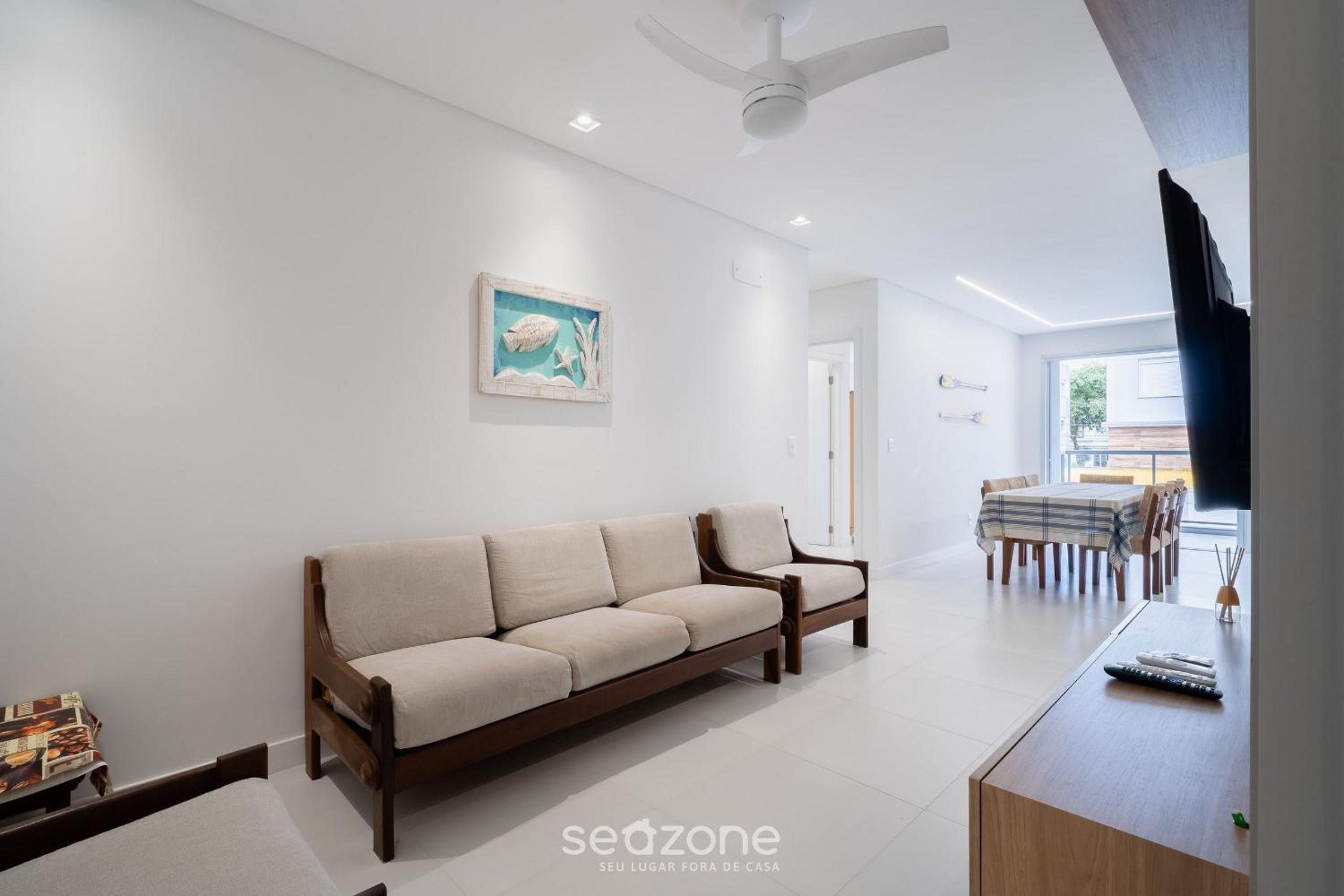 Apt w/ balcony and grill 220m from the Sea CAR0201
