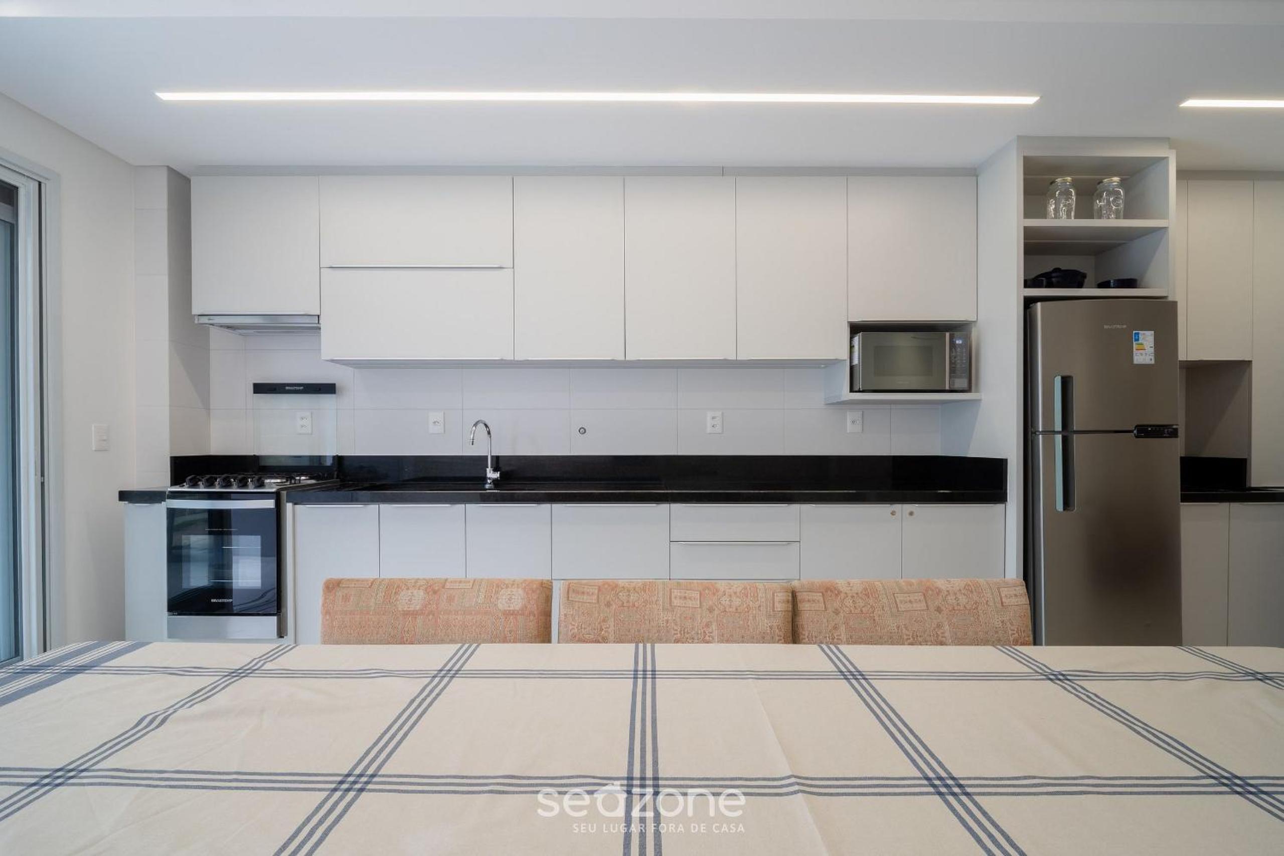 Apt w/ balcony and grill 220m from the Sea CAR0201