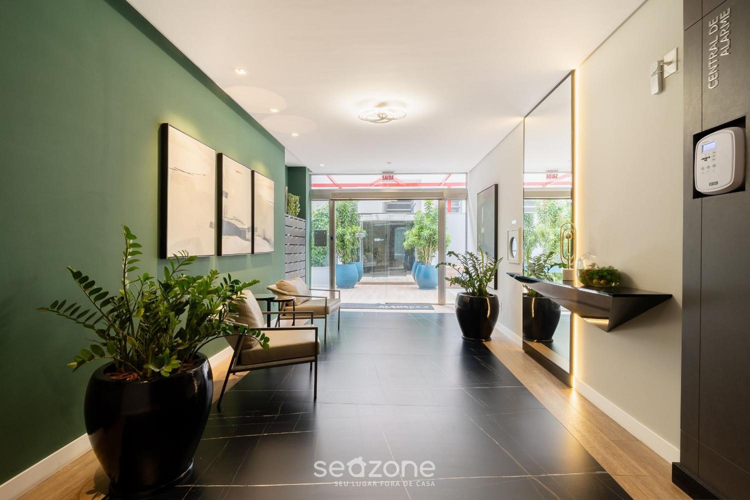 Apt w/ balcony and grill 220m from the Sea CAR0201