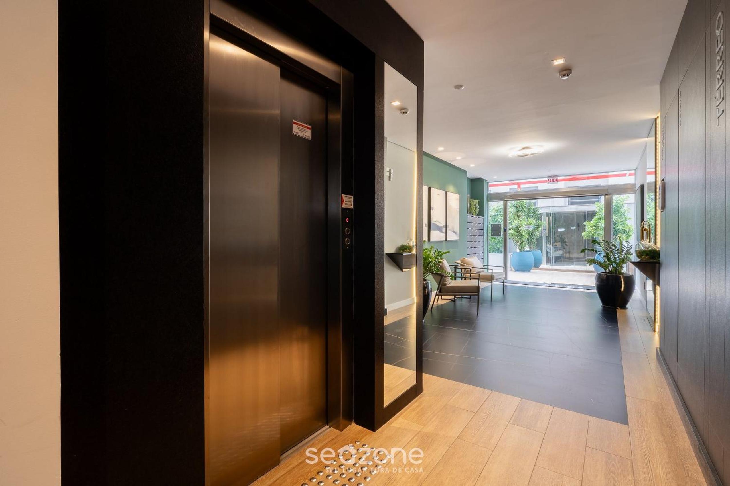 Apt w/ balcony and grill 220m from the Sea CAR0201