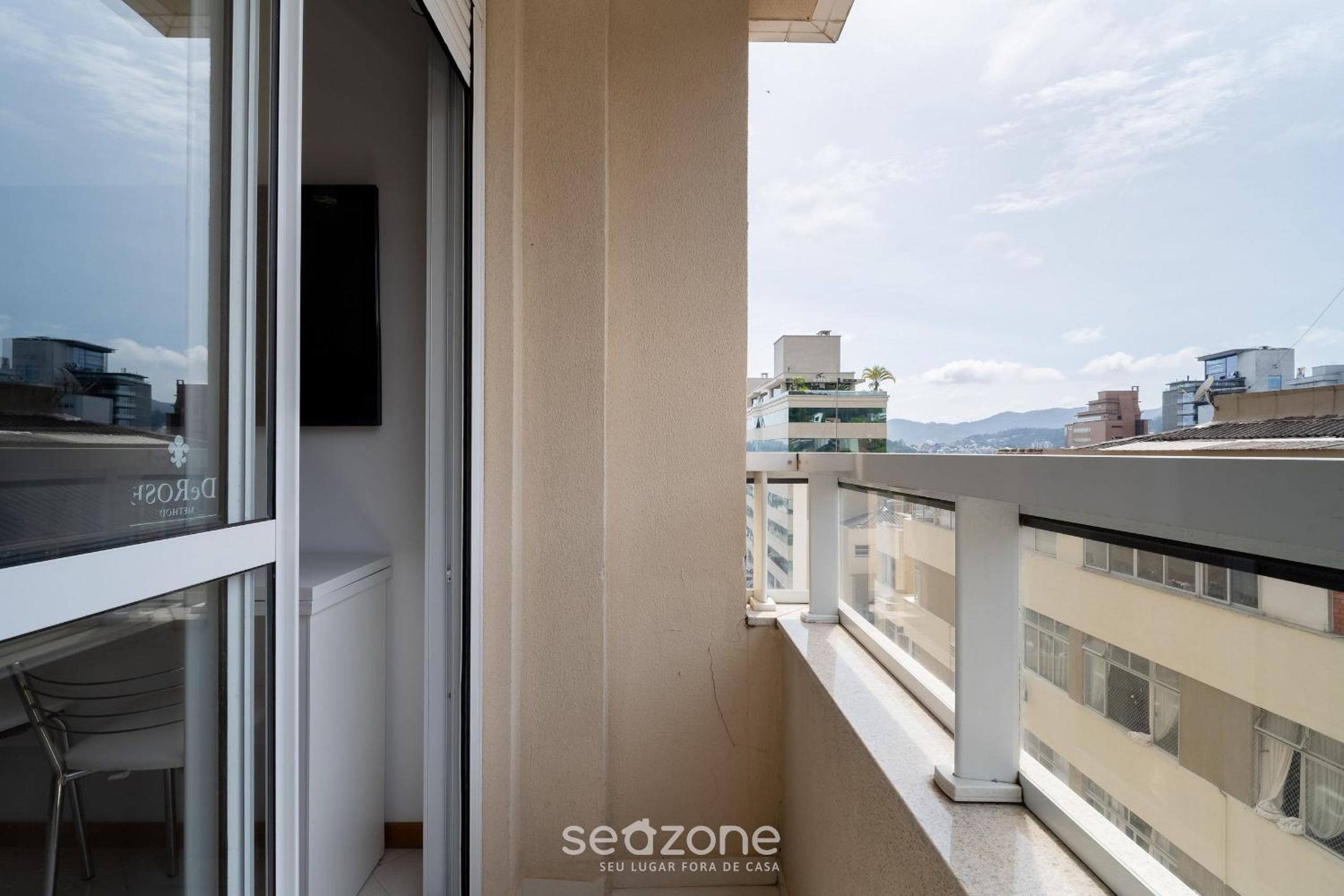 1-bedroom apartment 850 m from MASC - CFE0503