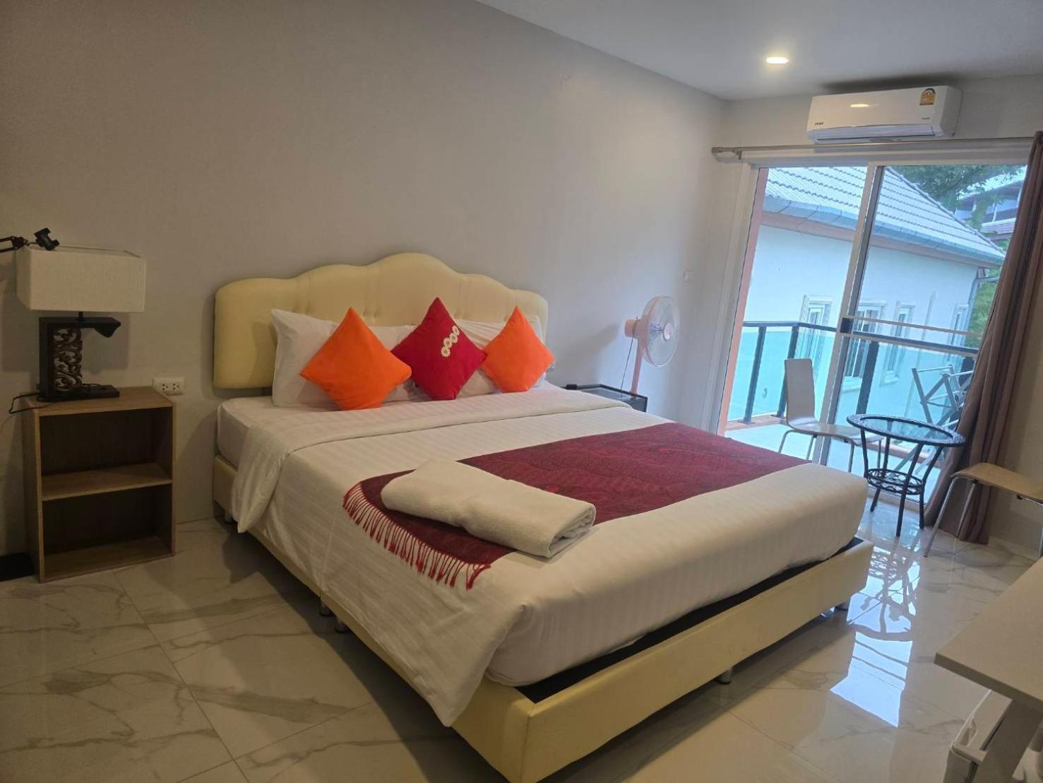 PR ROOM FOR RENT