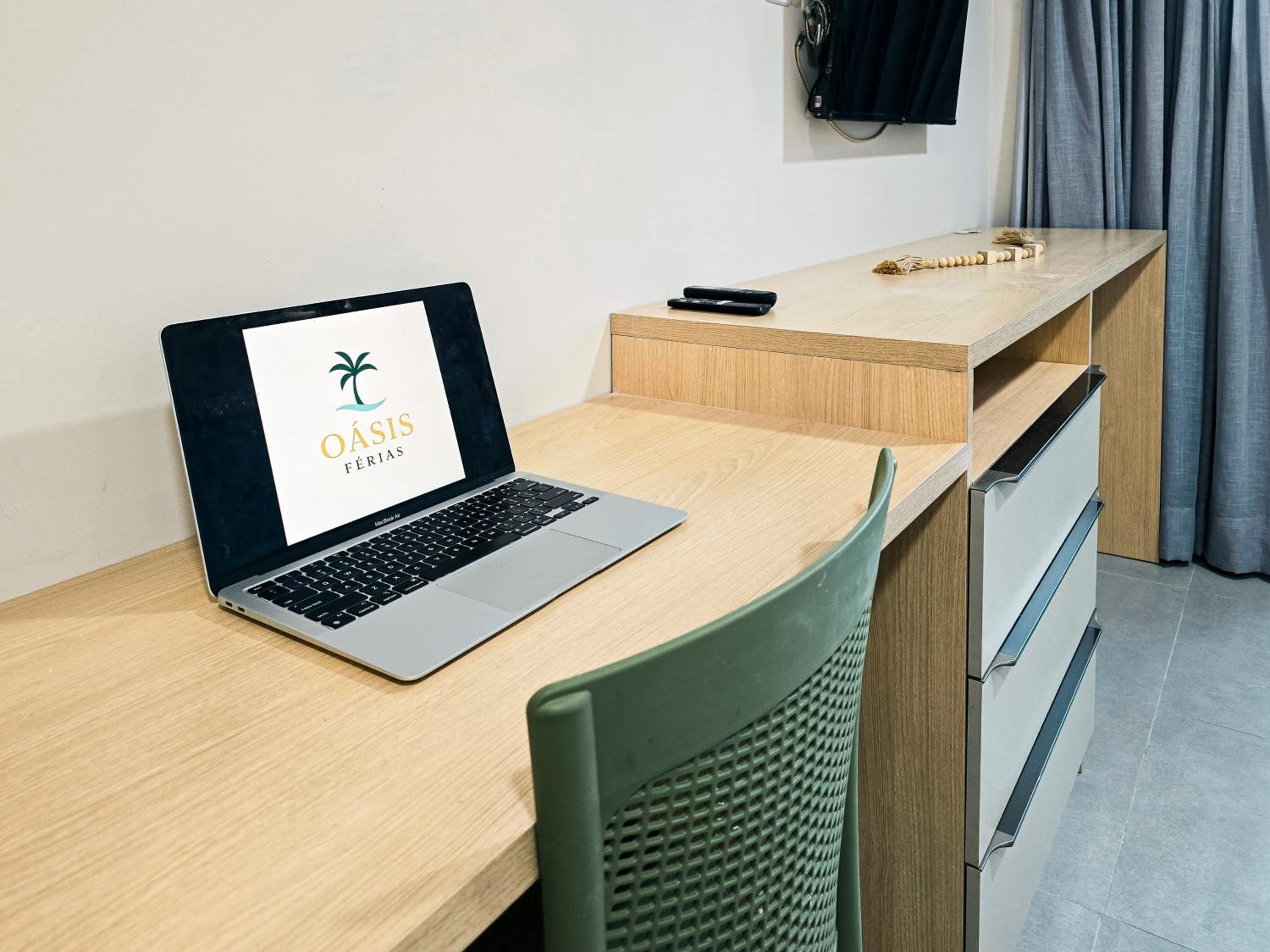 Flat 100m da praia, piscina, churrasqueira e sauna BY Oasis Ferias