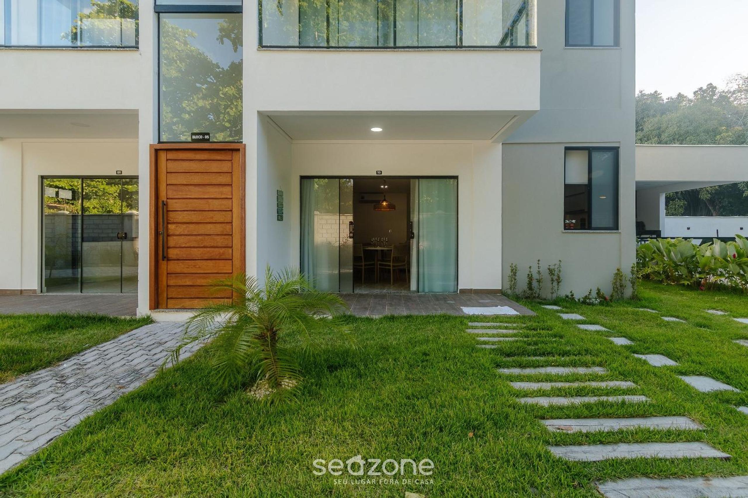 Full stay with pool just 350m from the beach in Porto Seguro | PRY