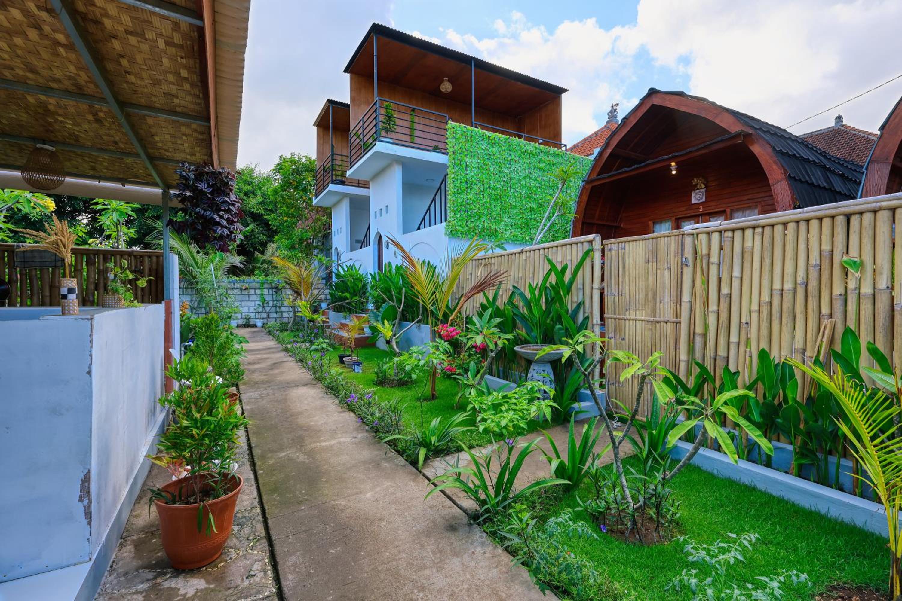 Rostin Mesari Villa