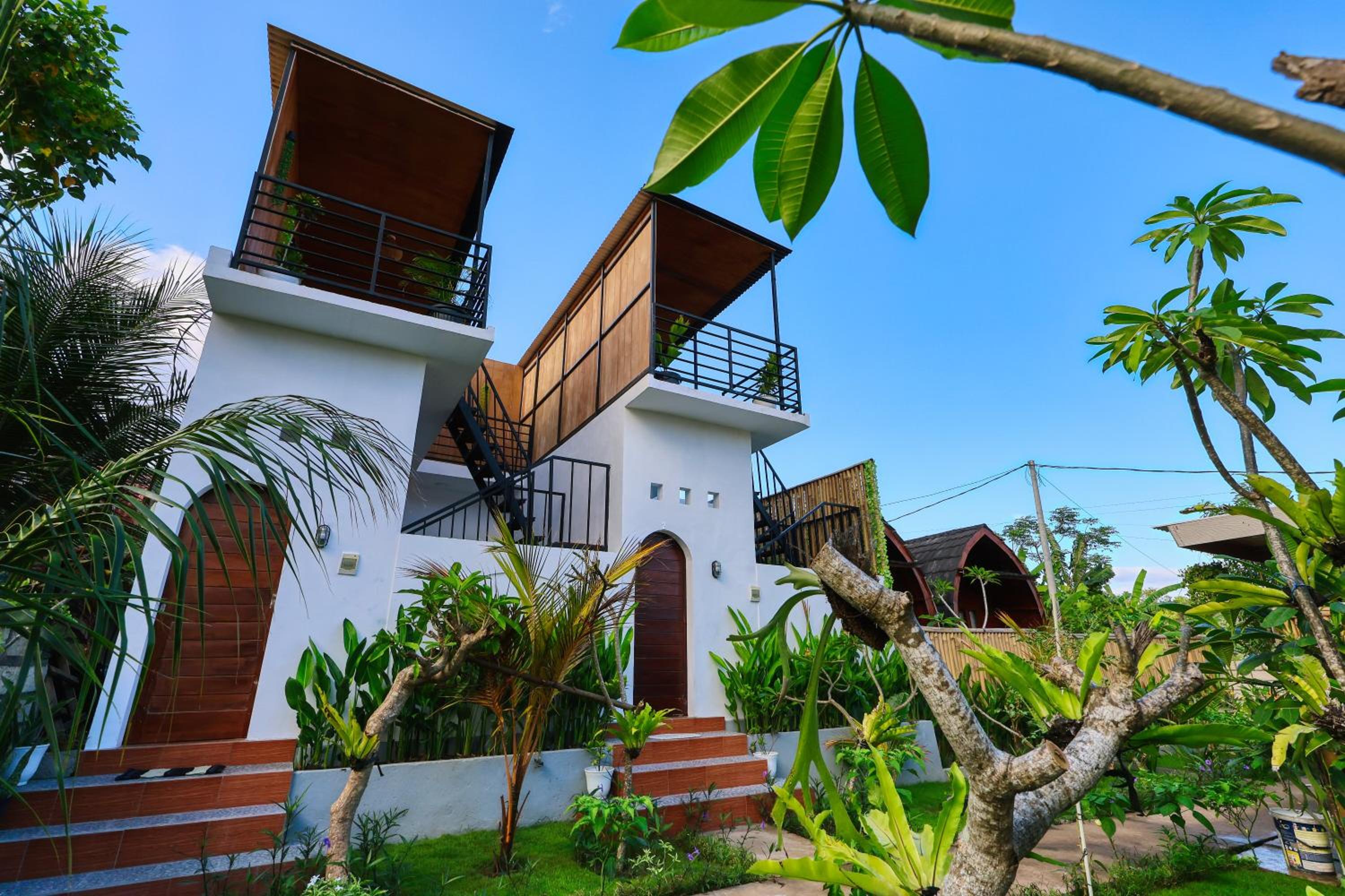 Rostin Mesari Villa