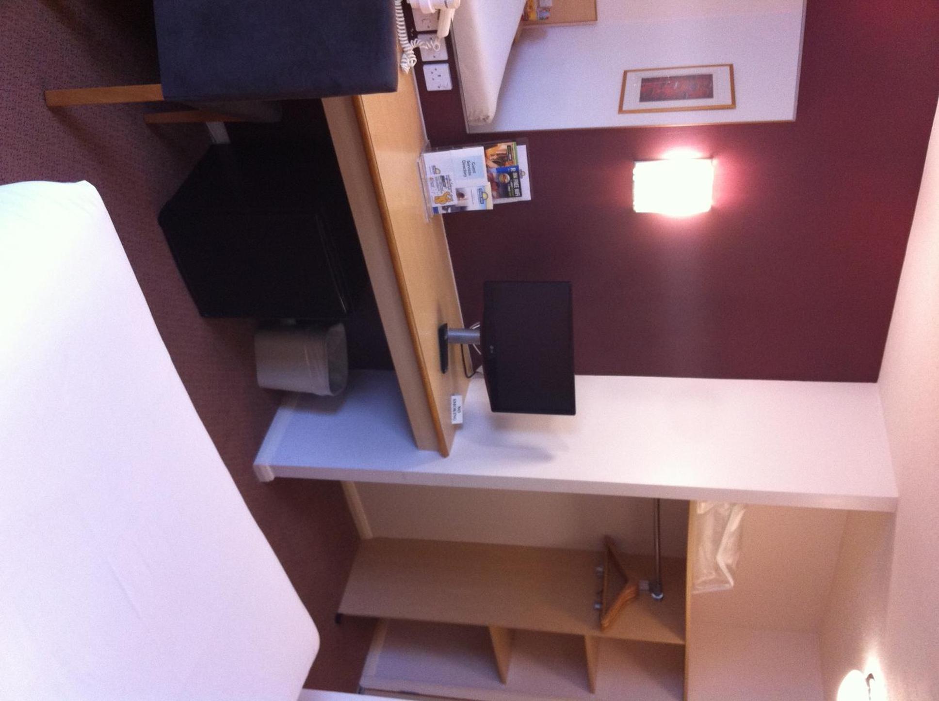 Warwick Vacations - Days Inn Hotel Warwick South - Southbound M40 - Property Image 18
