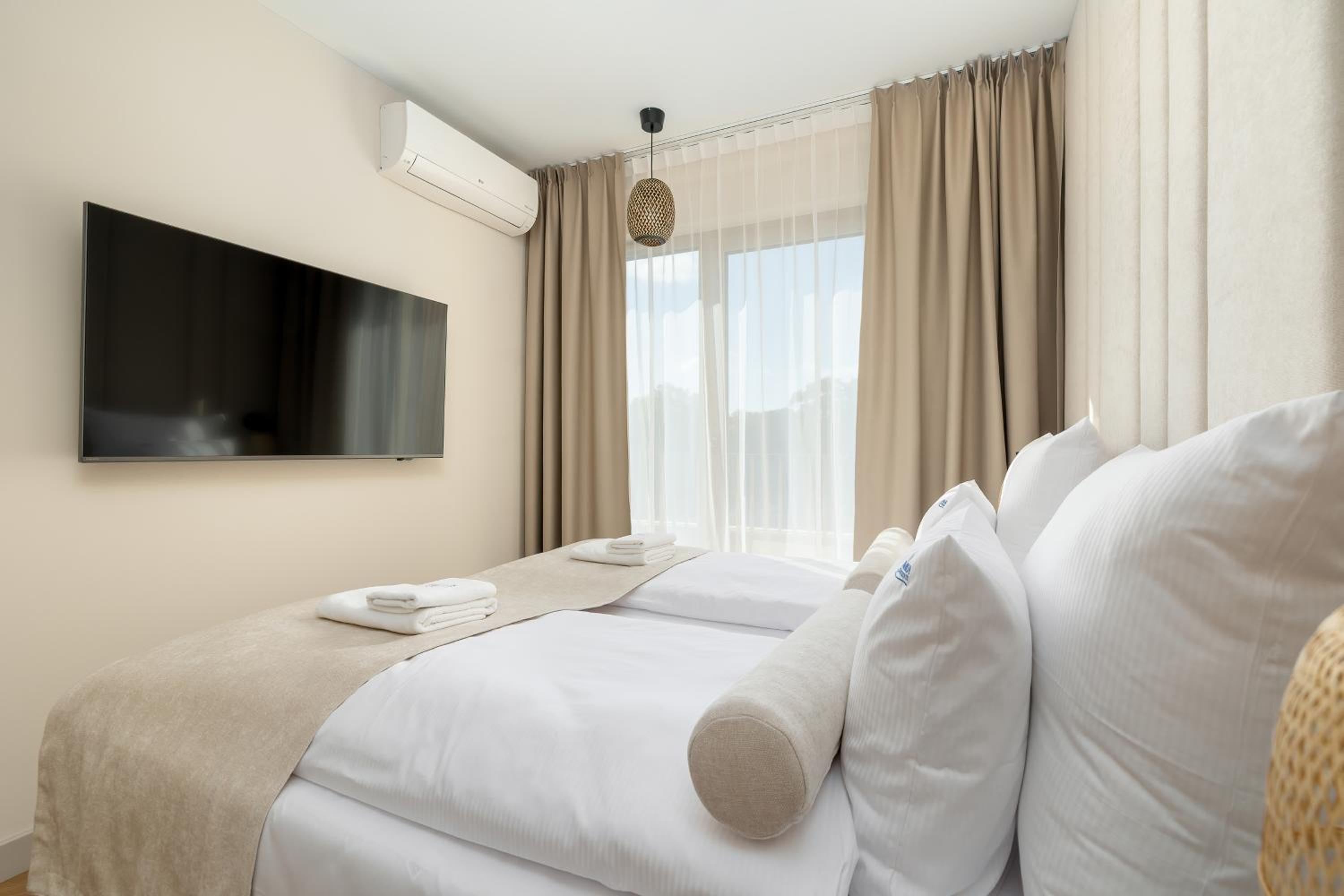 GREENERI PARK - Ambria Apartments