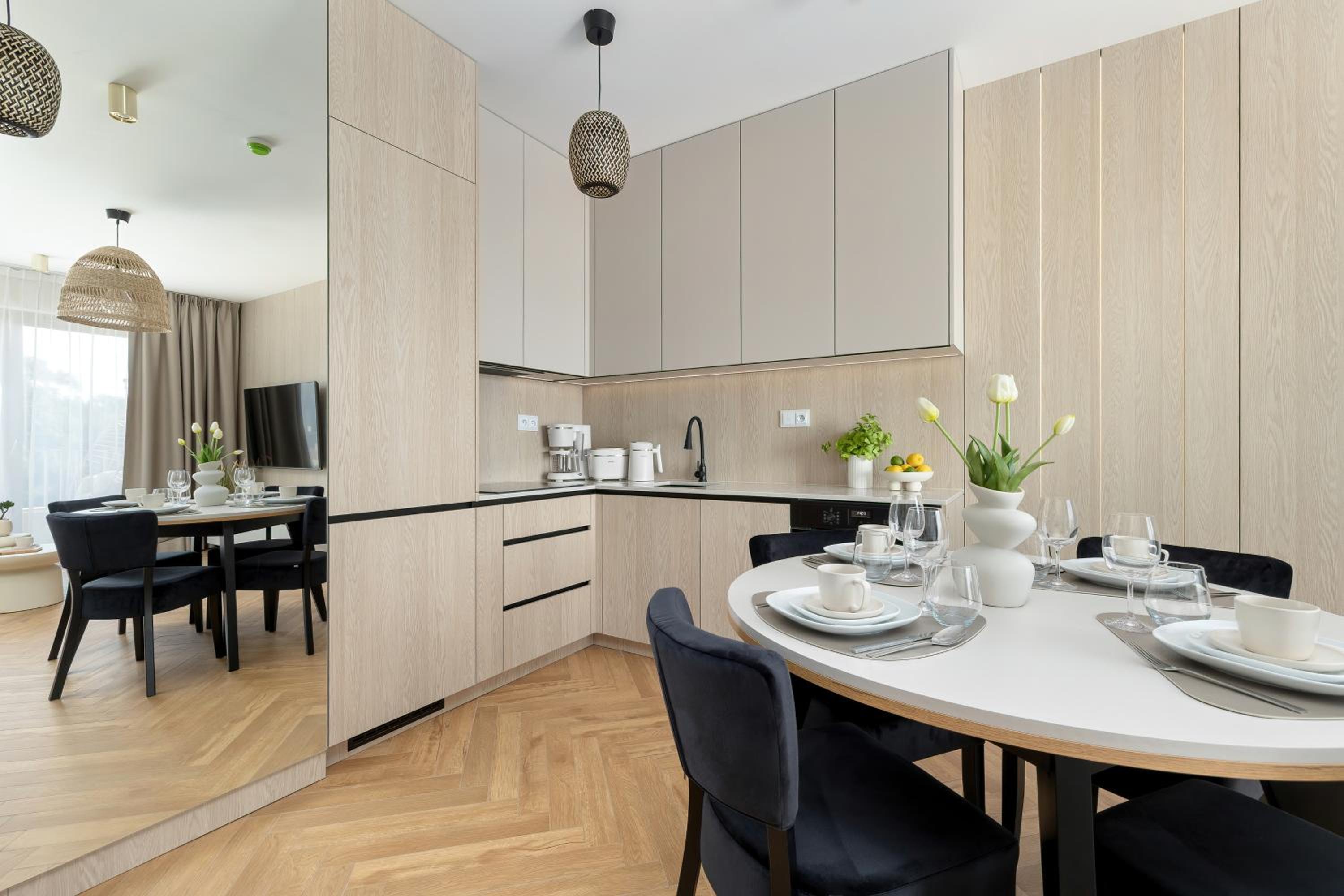 GREENERI PARK - Ambria Apartments