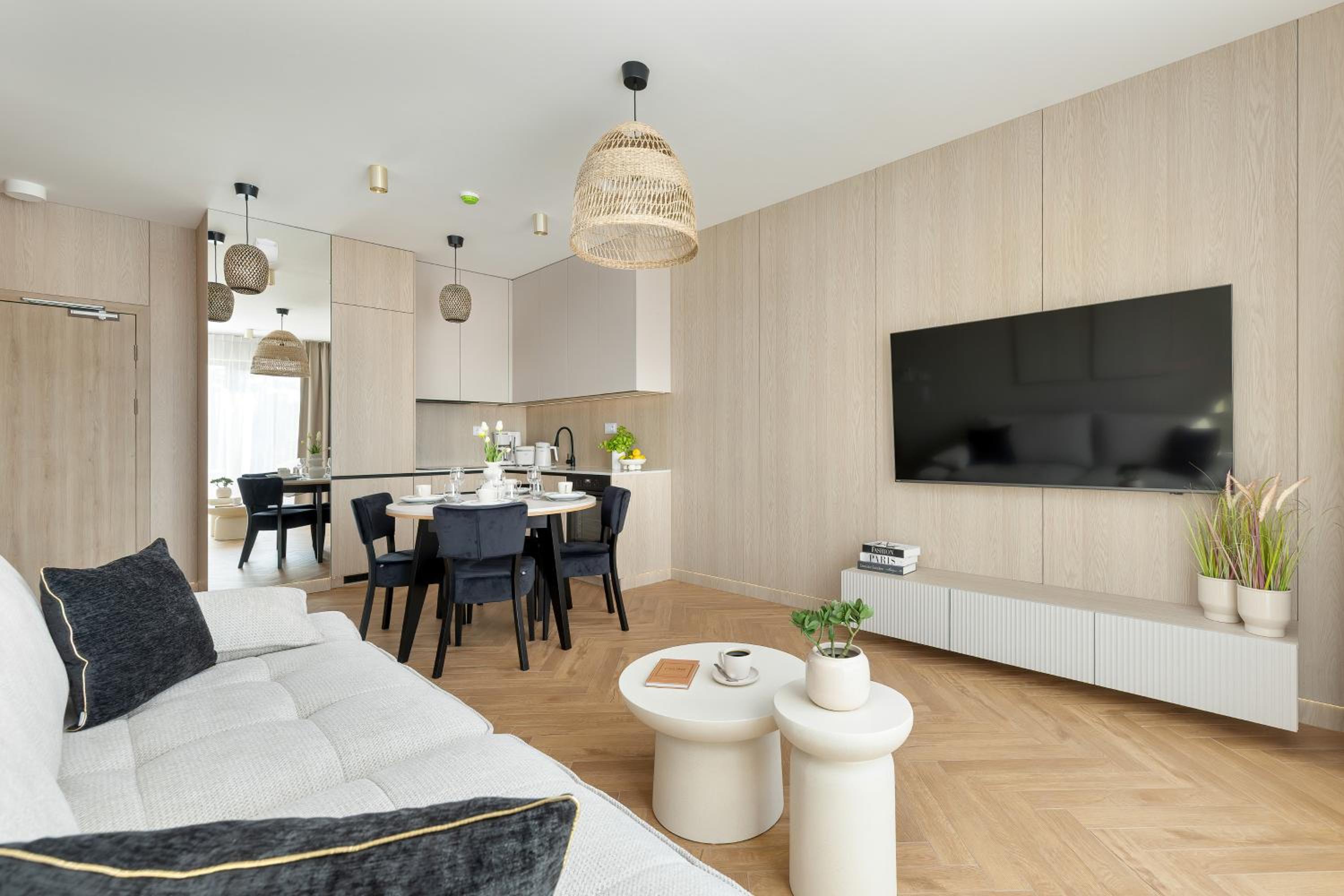GREENERI PARK - Ambria Apartments