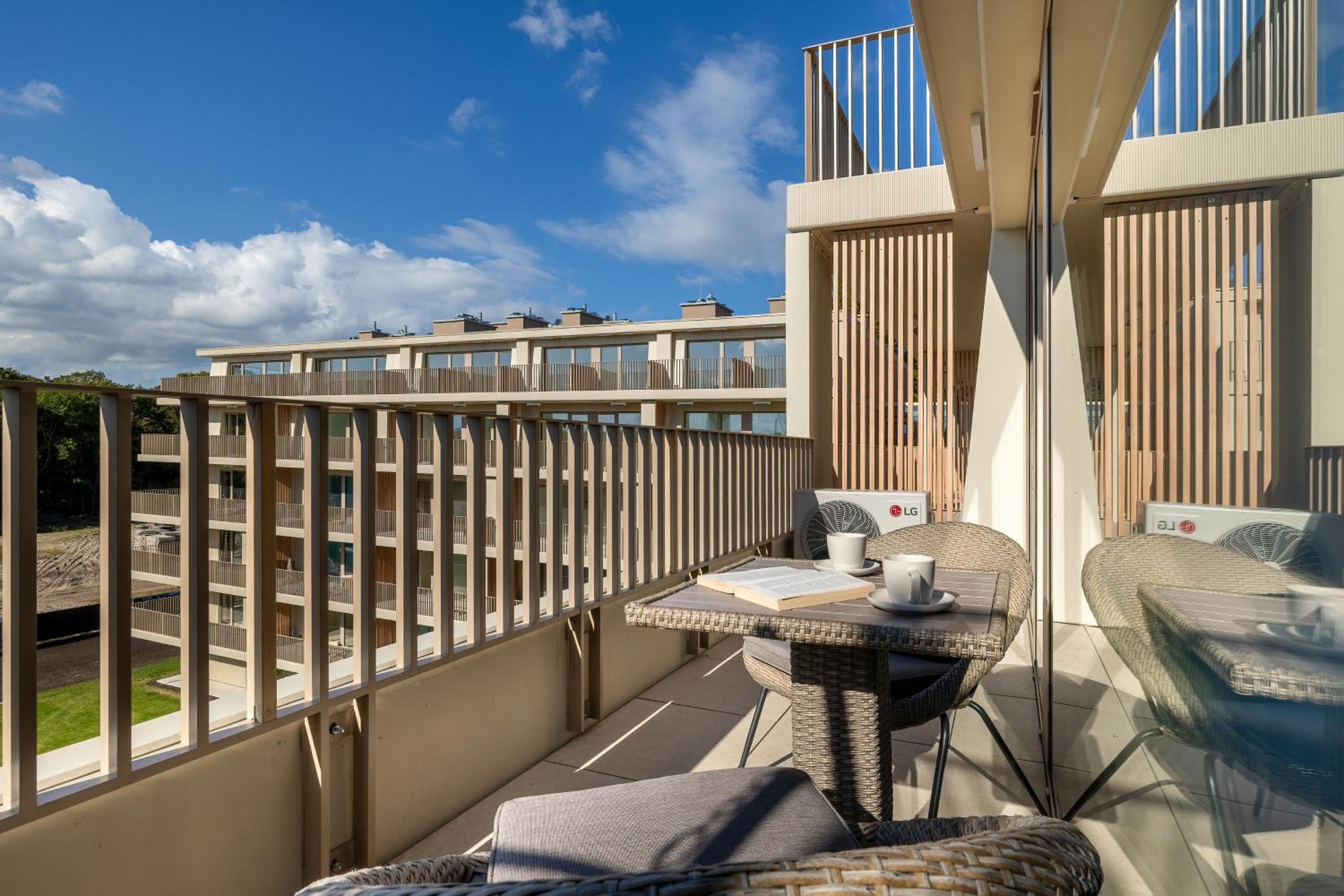 GREENERI PARK - Ambria Apartments
