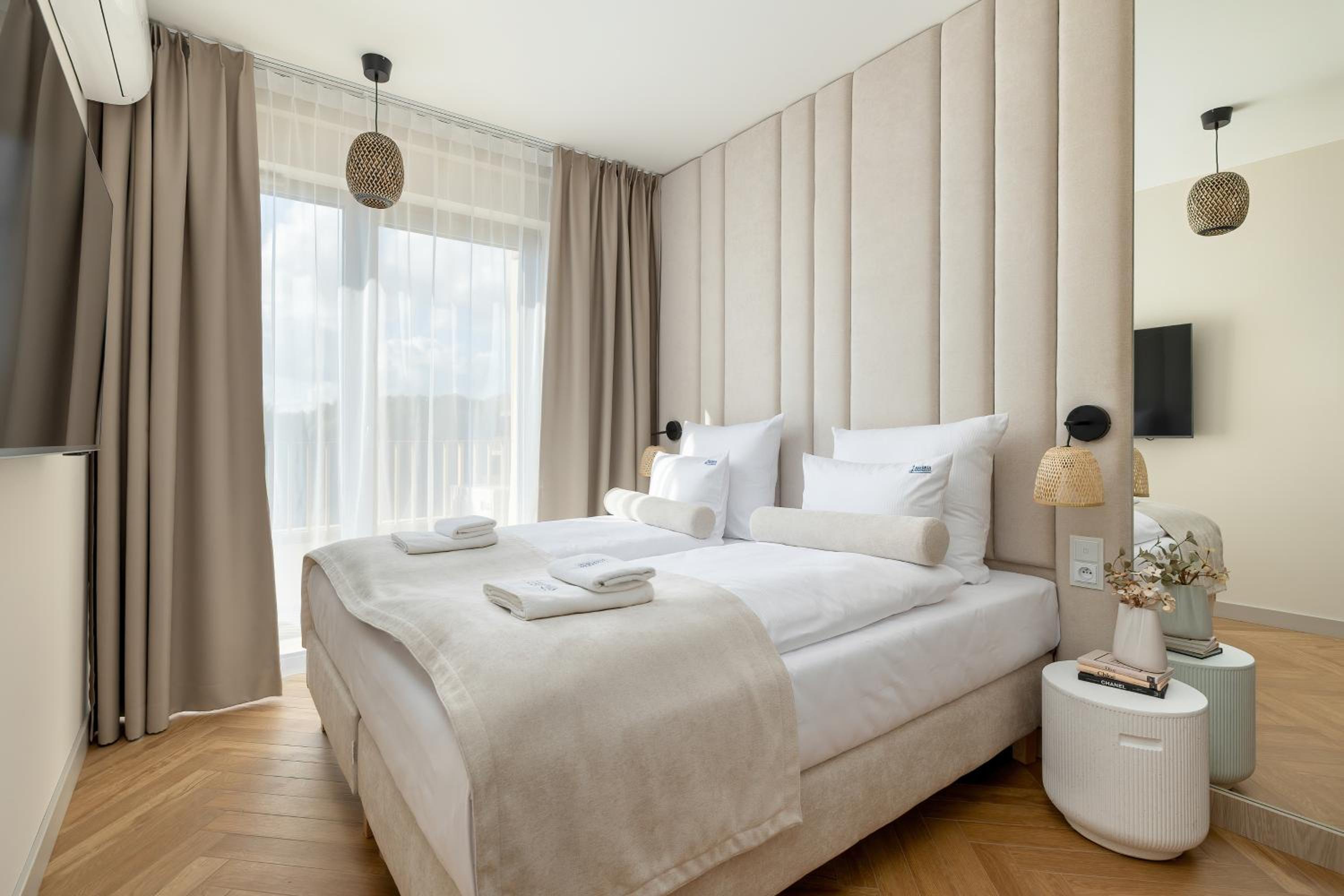 GREENERI PARK - Ambria Apartments
