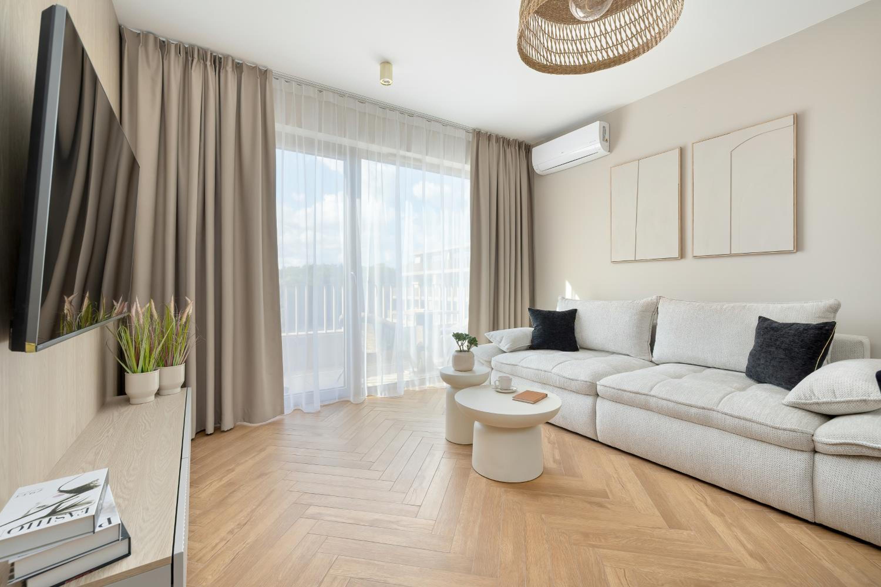 GREENERI PARK - Ambria Apartments