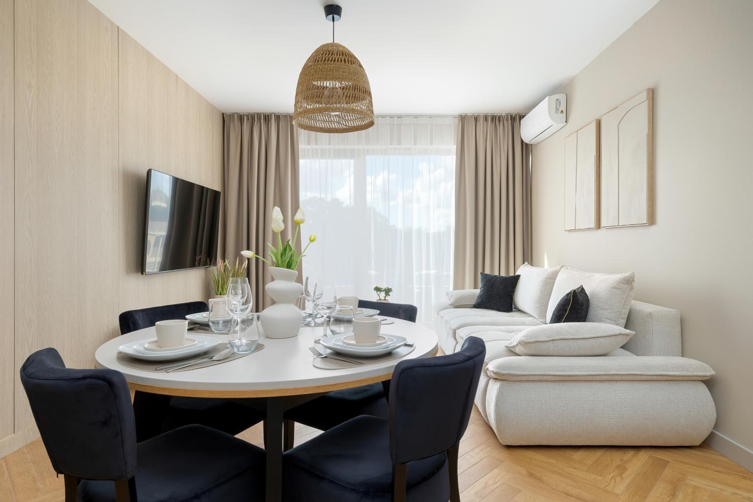 GREENERI PARK - Ambria Apartments