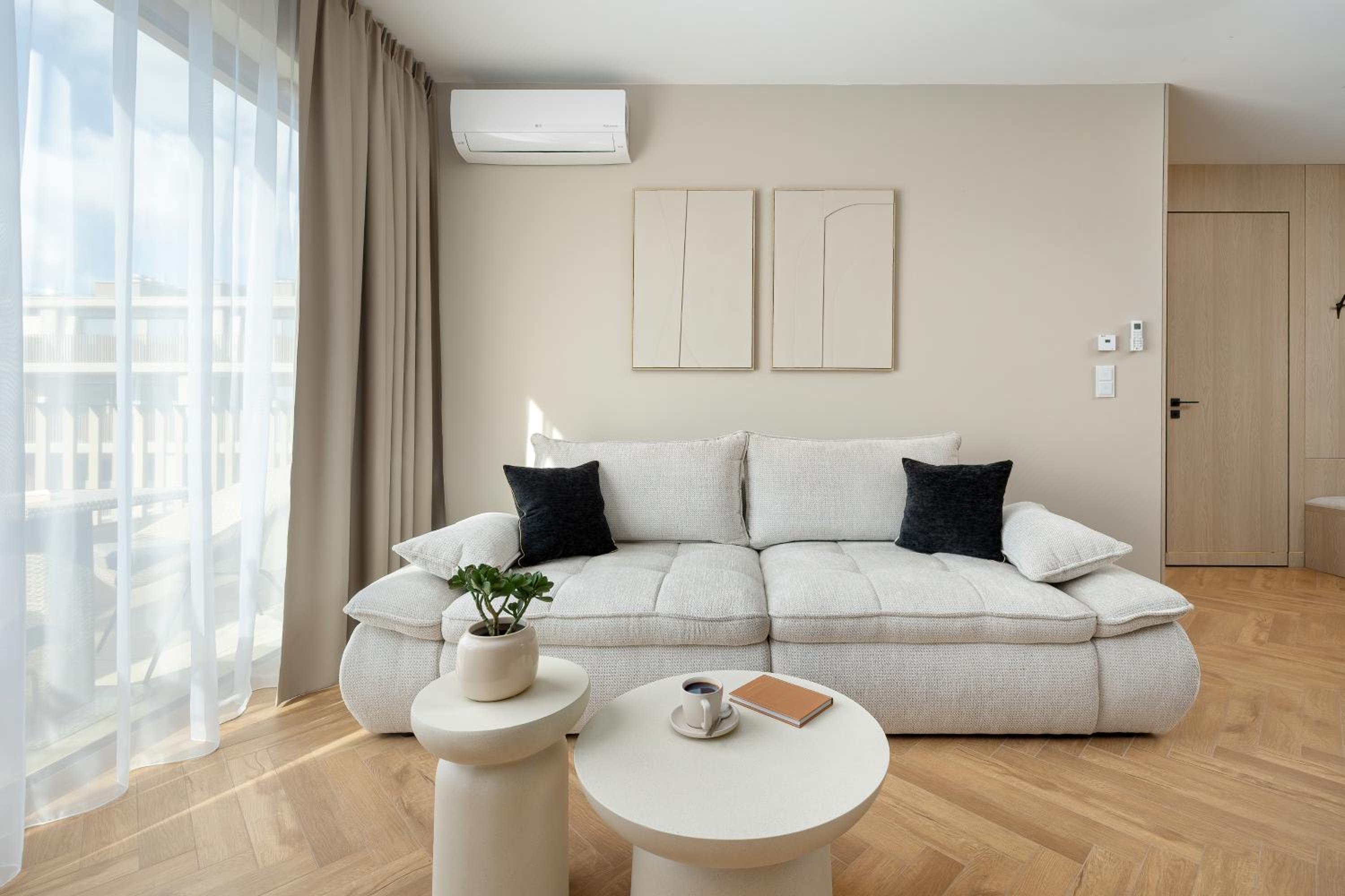 GREENERI PARK - Ambria Apartments