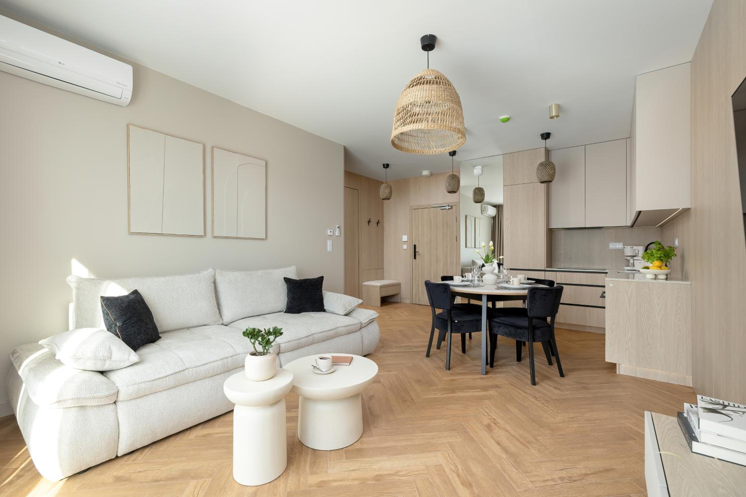 GREENERI PARK - Ambria Apartments