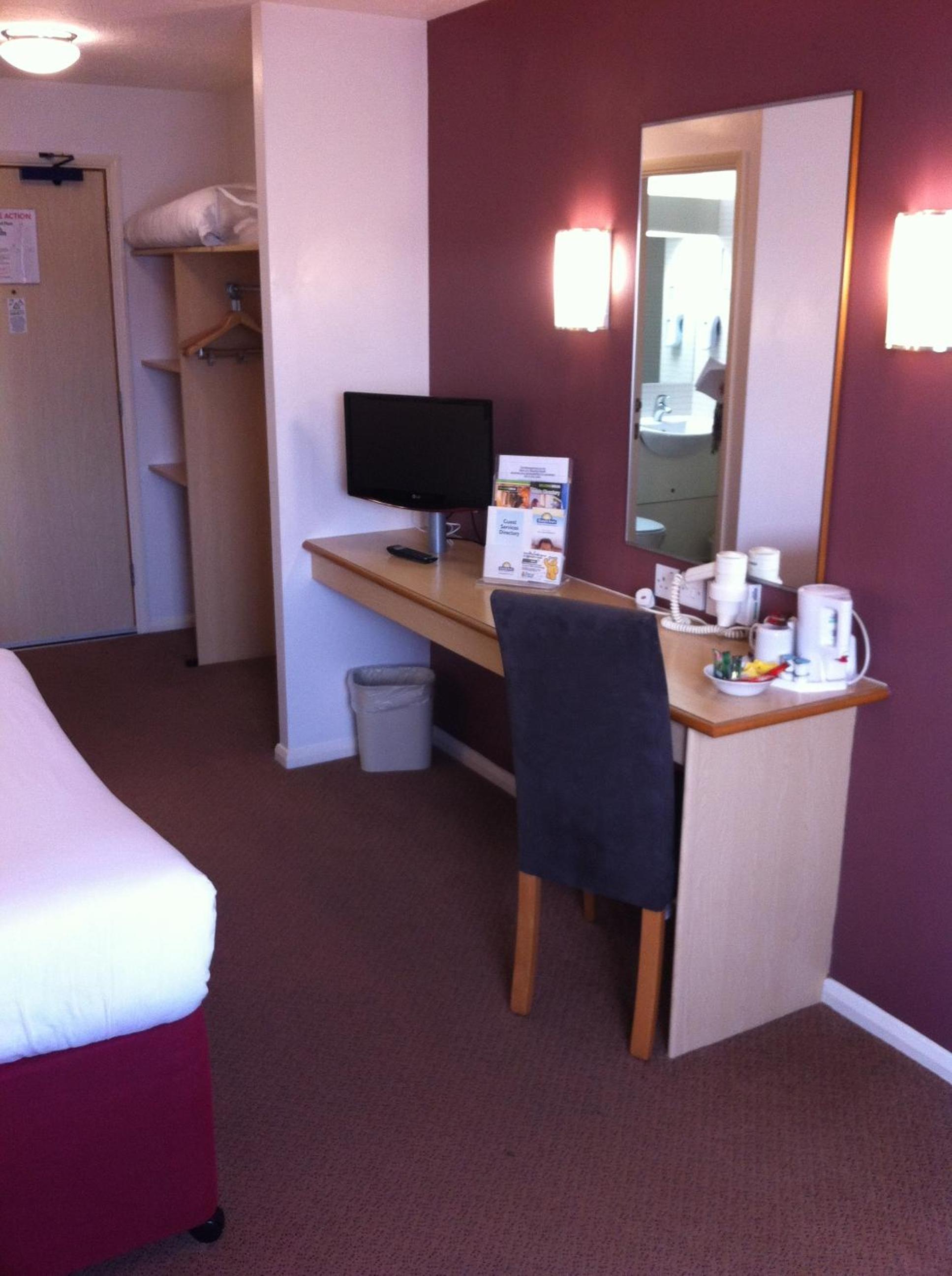 Warwick Vacations - Days Inn Hotel Warwick South - Southbound M40 - Property Image 4