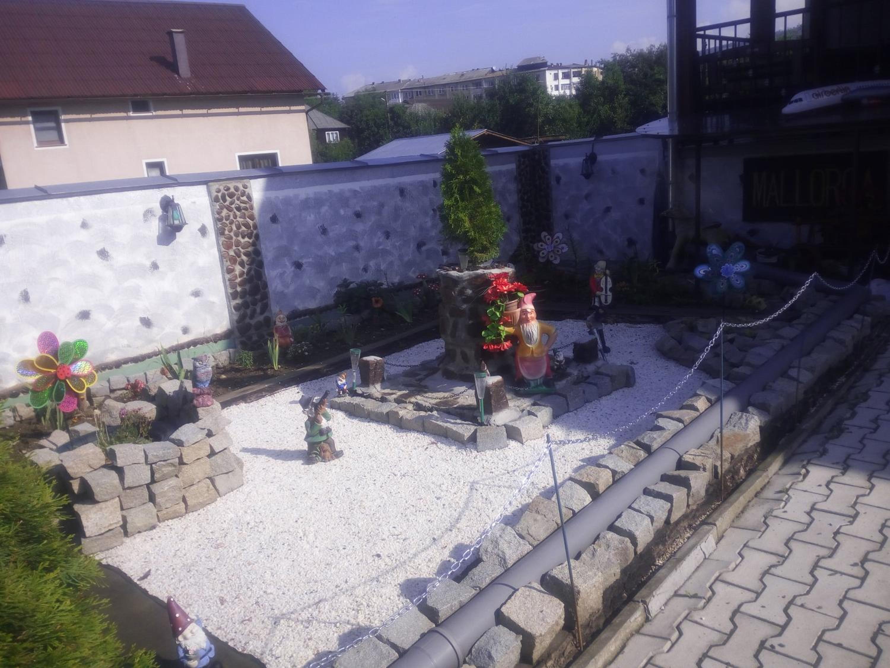Photo 43