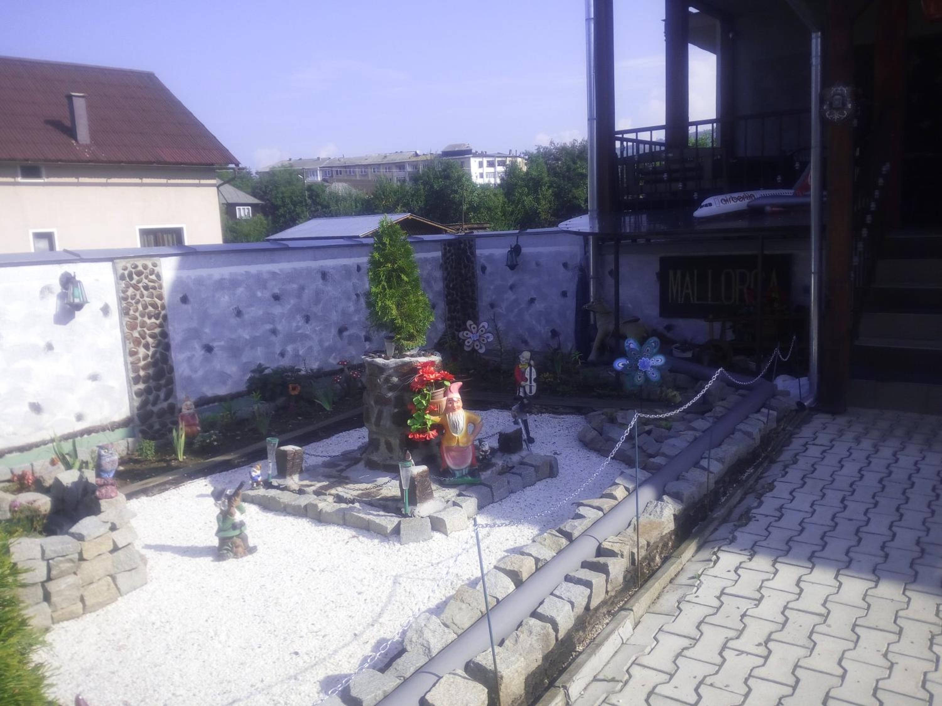 Photo 42
