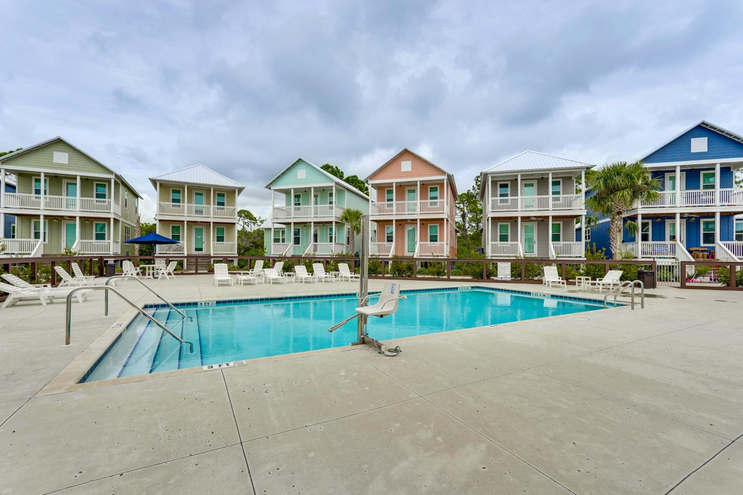 Steps to Sea! Cottage with Pools in Port St Joe