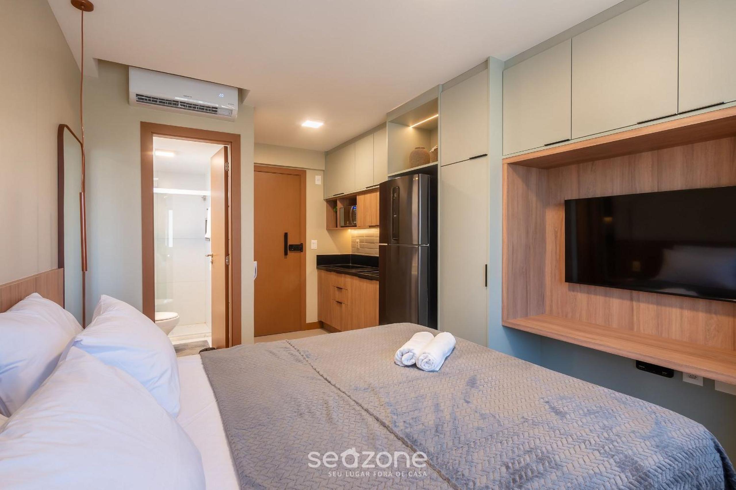 Modern and Fully Equipped Apartments 500m from Barra Beach in Salvador – ZNB