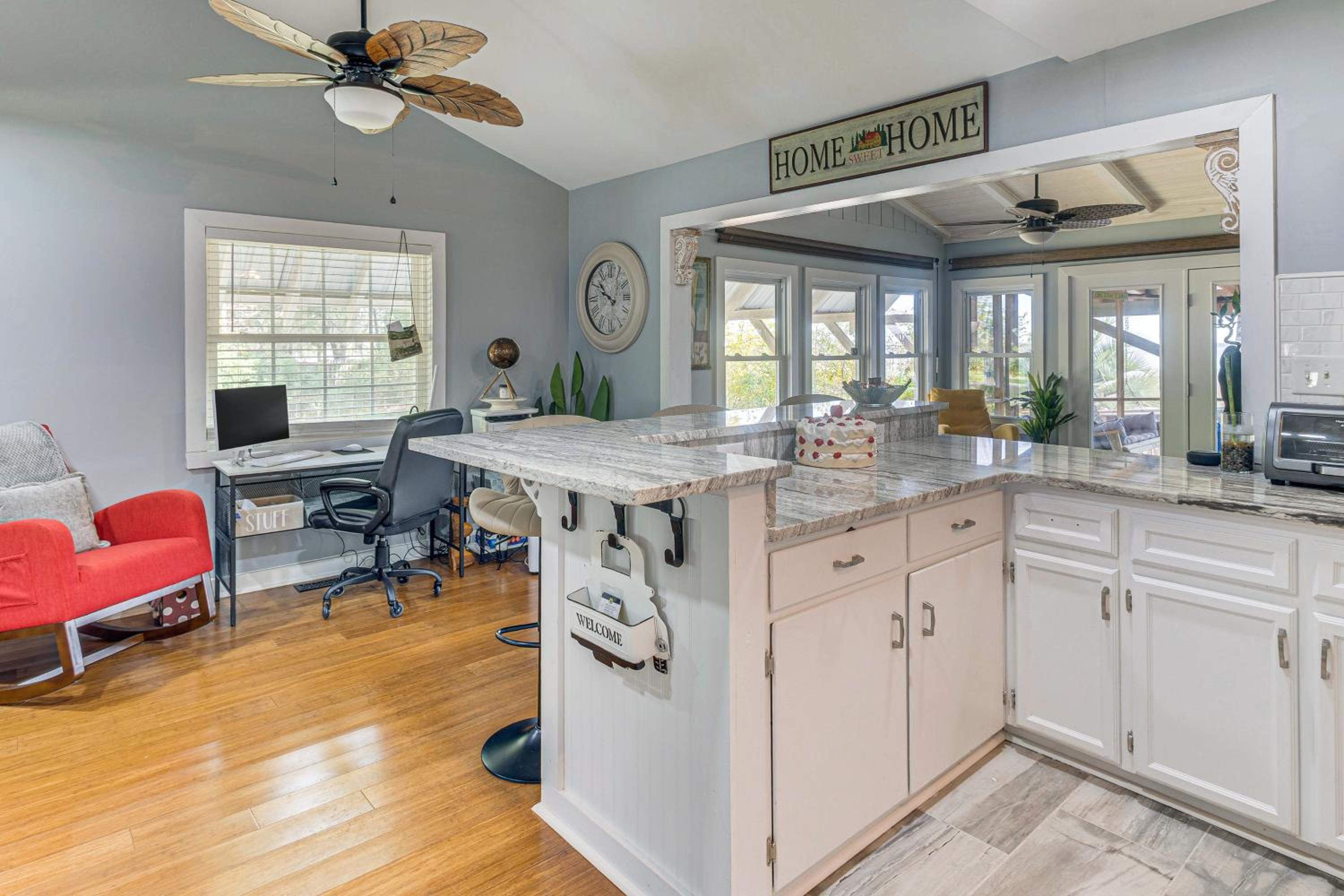 Fish, Swim and Grill Lakefront Carolina Home!