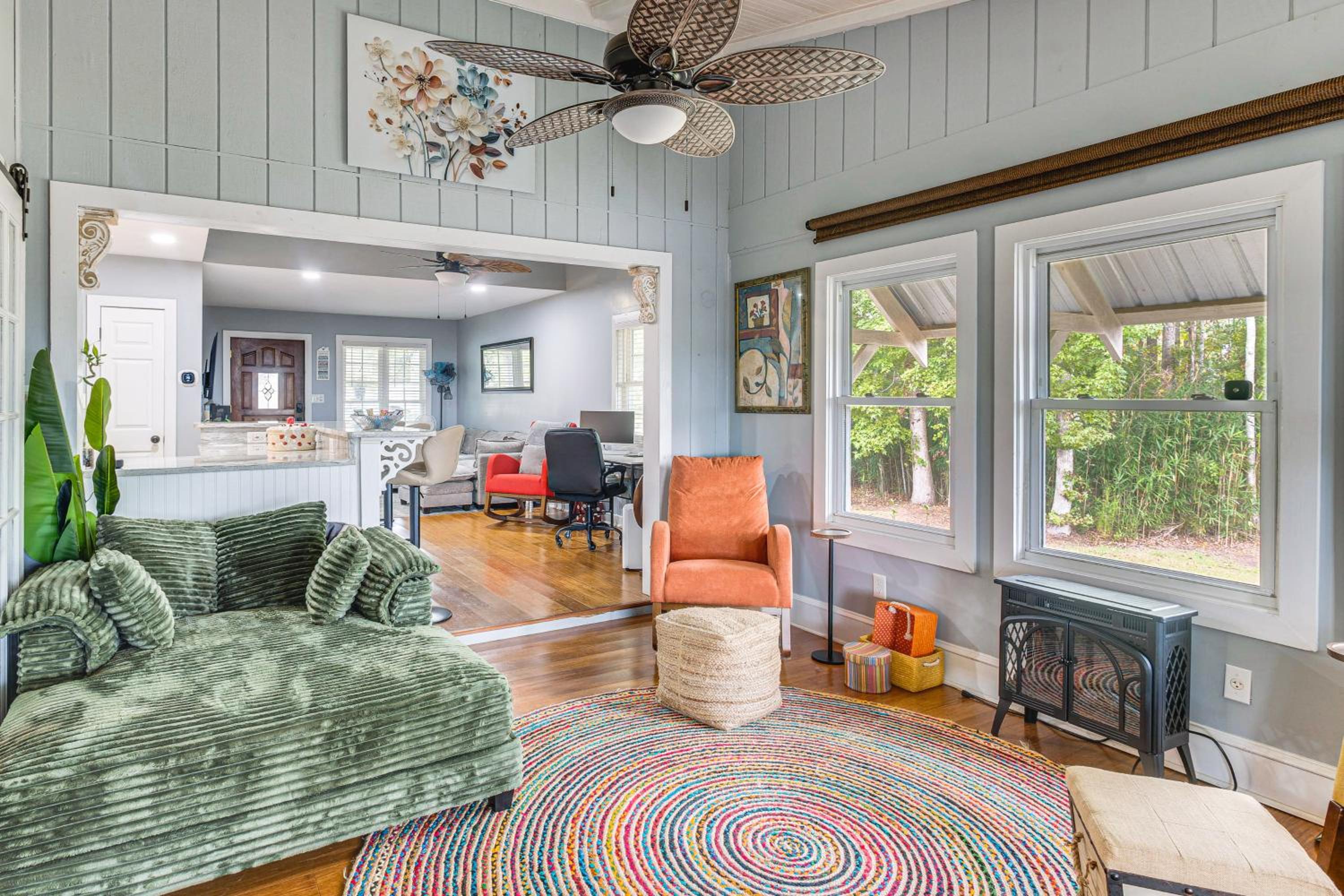 Fish, Swim and Grill Lakefront Carolina Home!