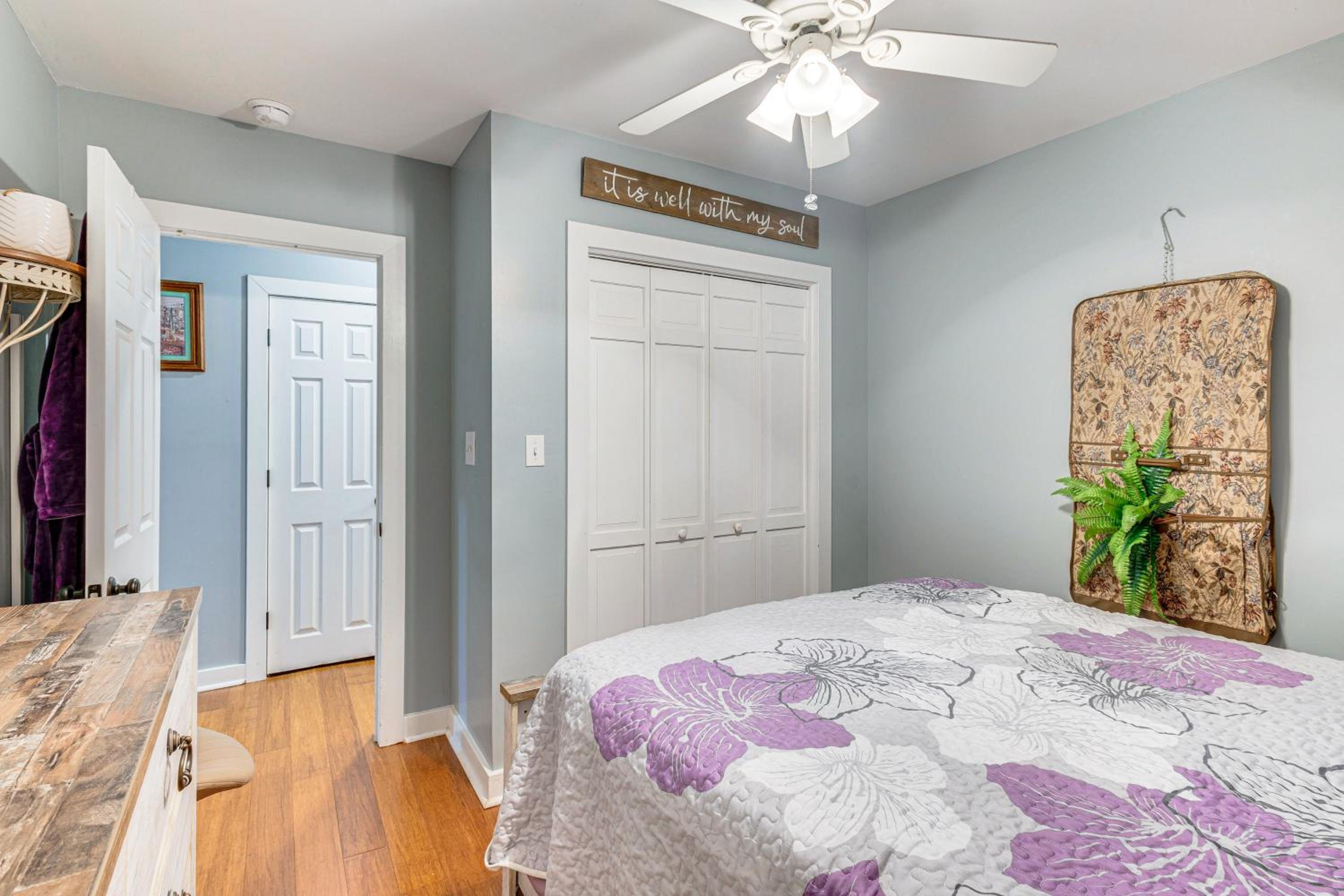 Fish, Swim and Grill Lakefront Carolina Home!