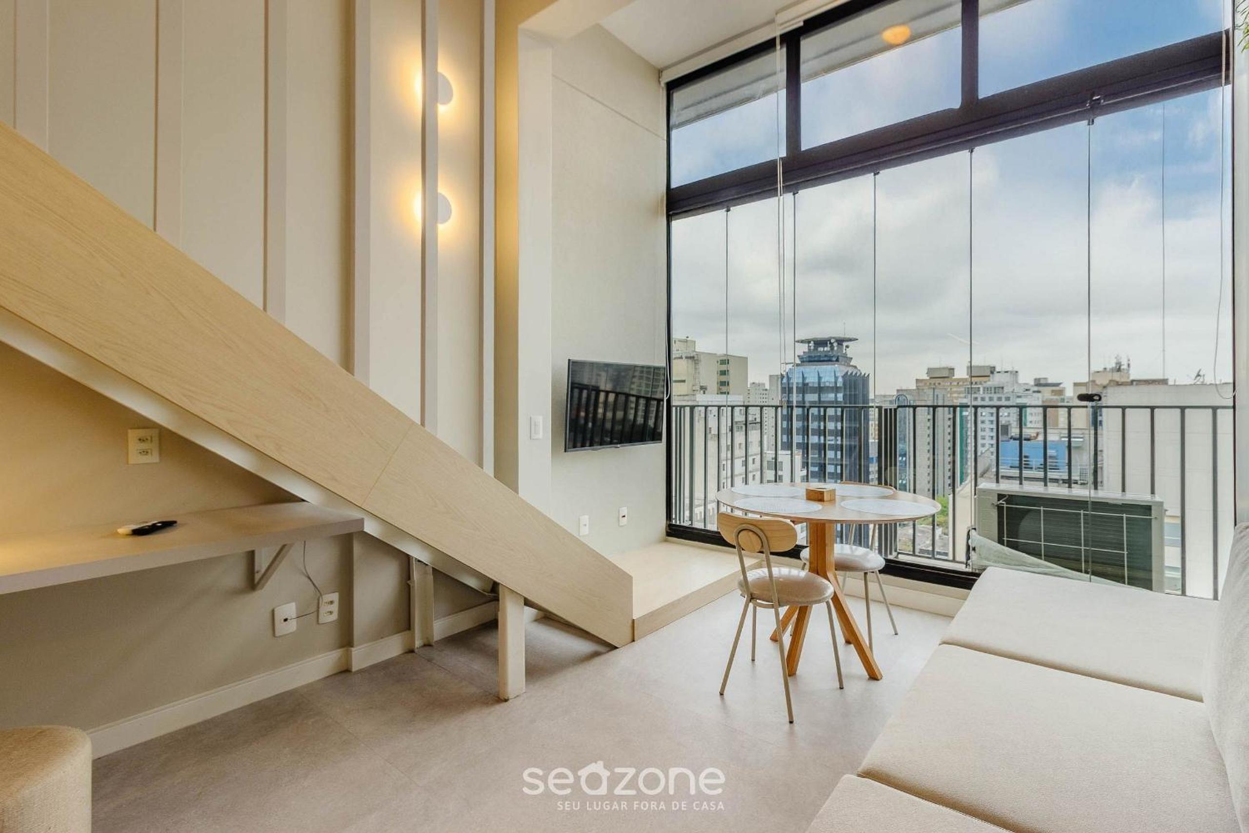 Modern apartments in a building with a pool, 300m from the subway - UOYs