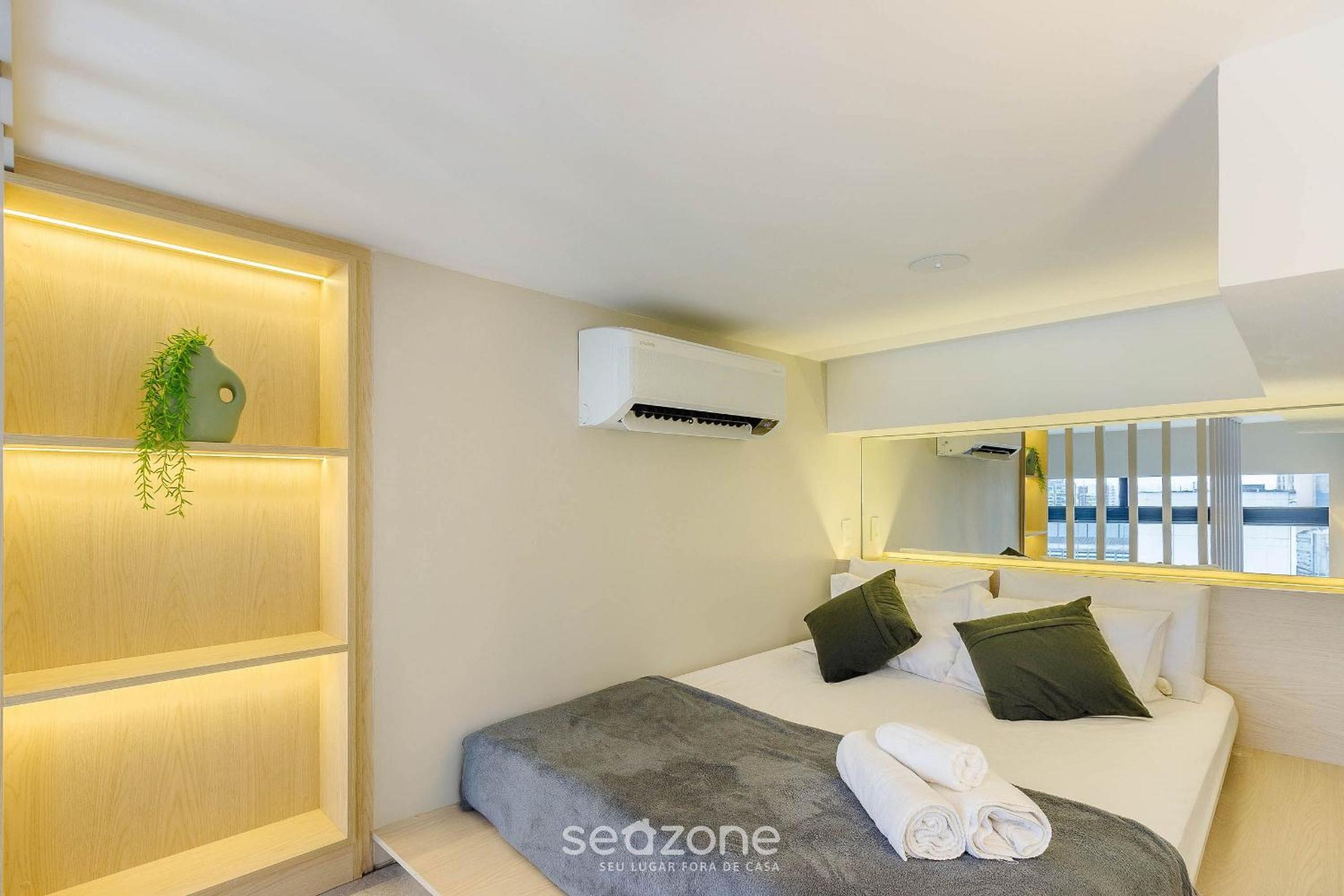 Modern apartments in a building with a pool, 300m from the subway - UOYs
