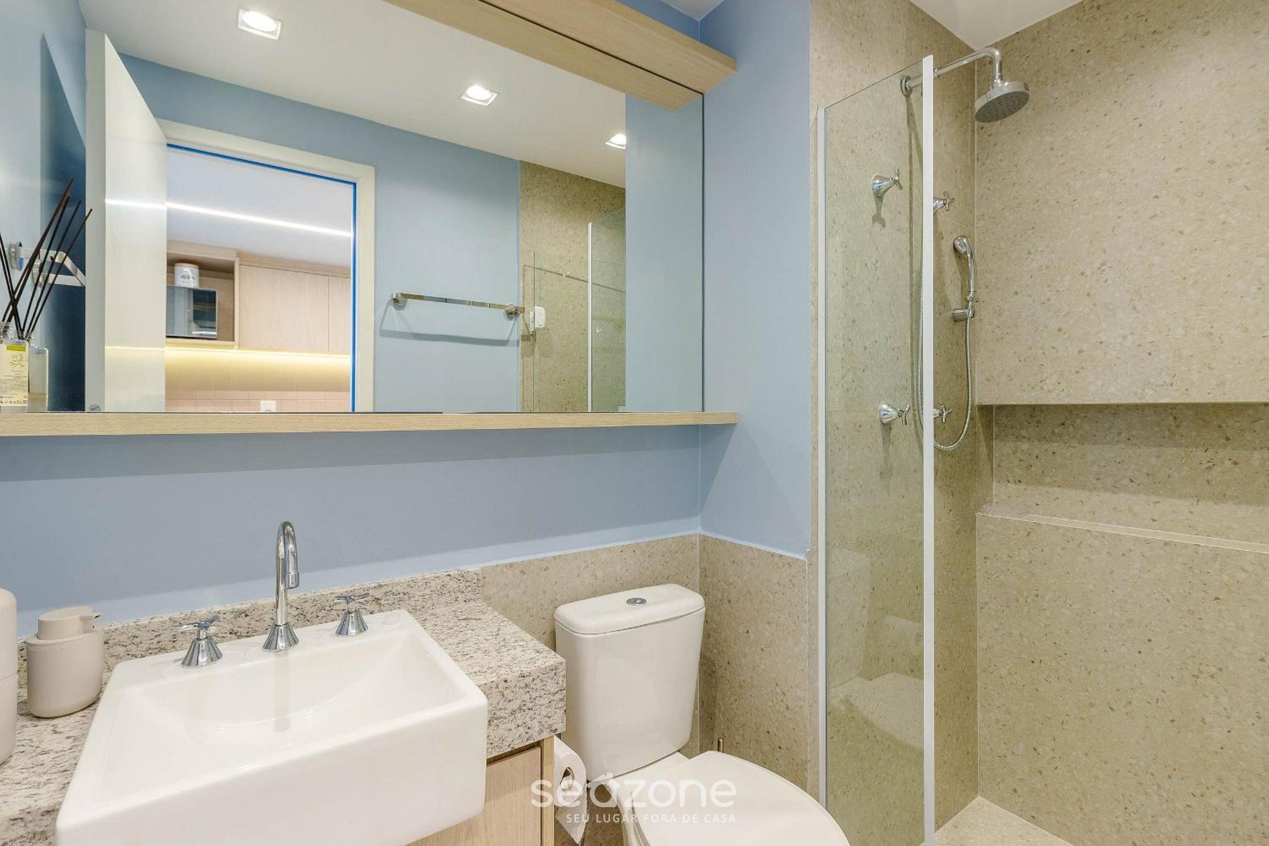 Modern apartments in a building with a pool, 300m from the subway - UOYs