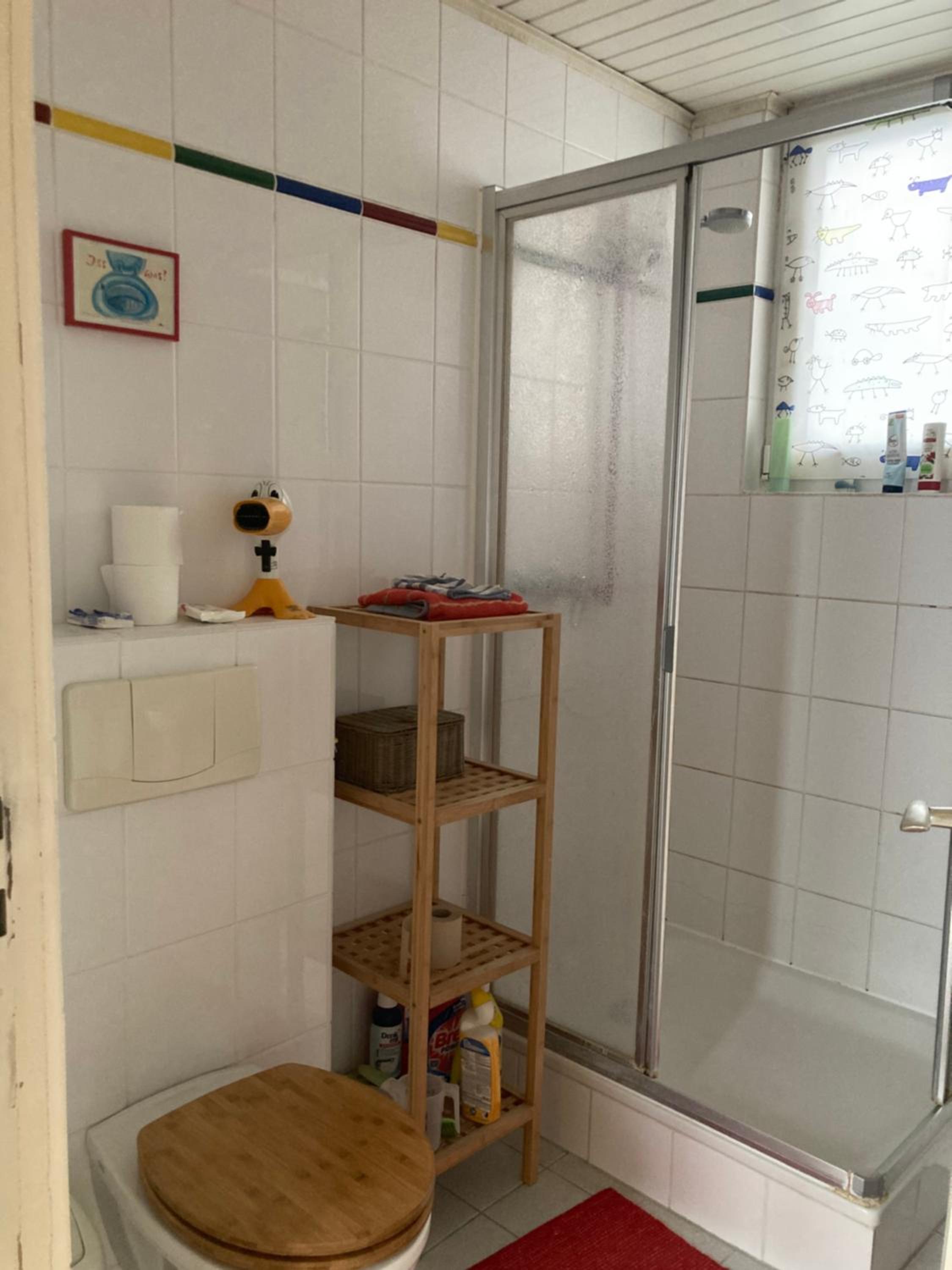 Premium Ruhiges ganzes Apartment 90 m 2 Schlafzimmer große Küche Wohnzimmer
