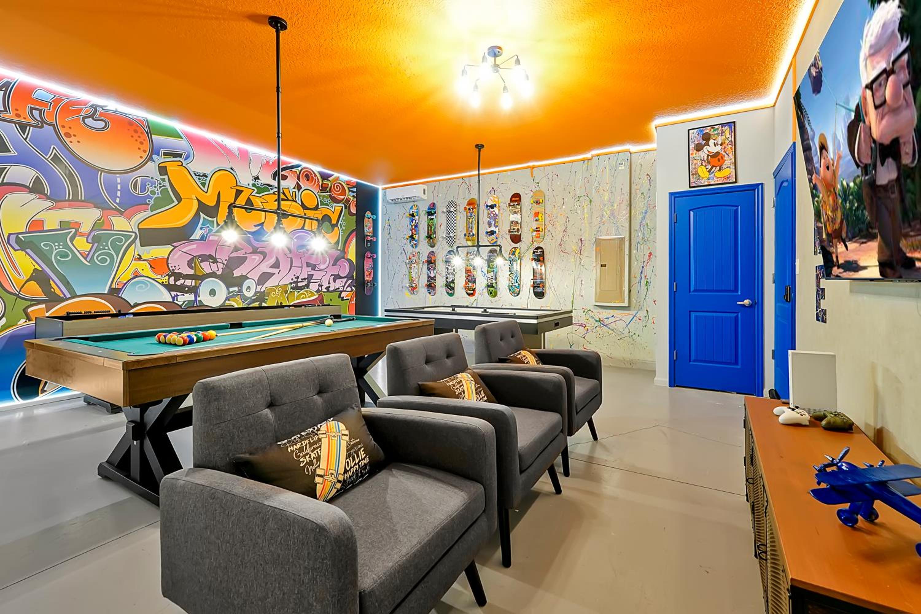ChampionsGate 8BR Pool Game Room