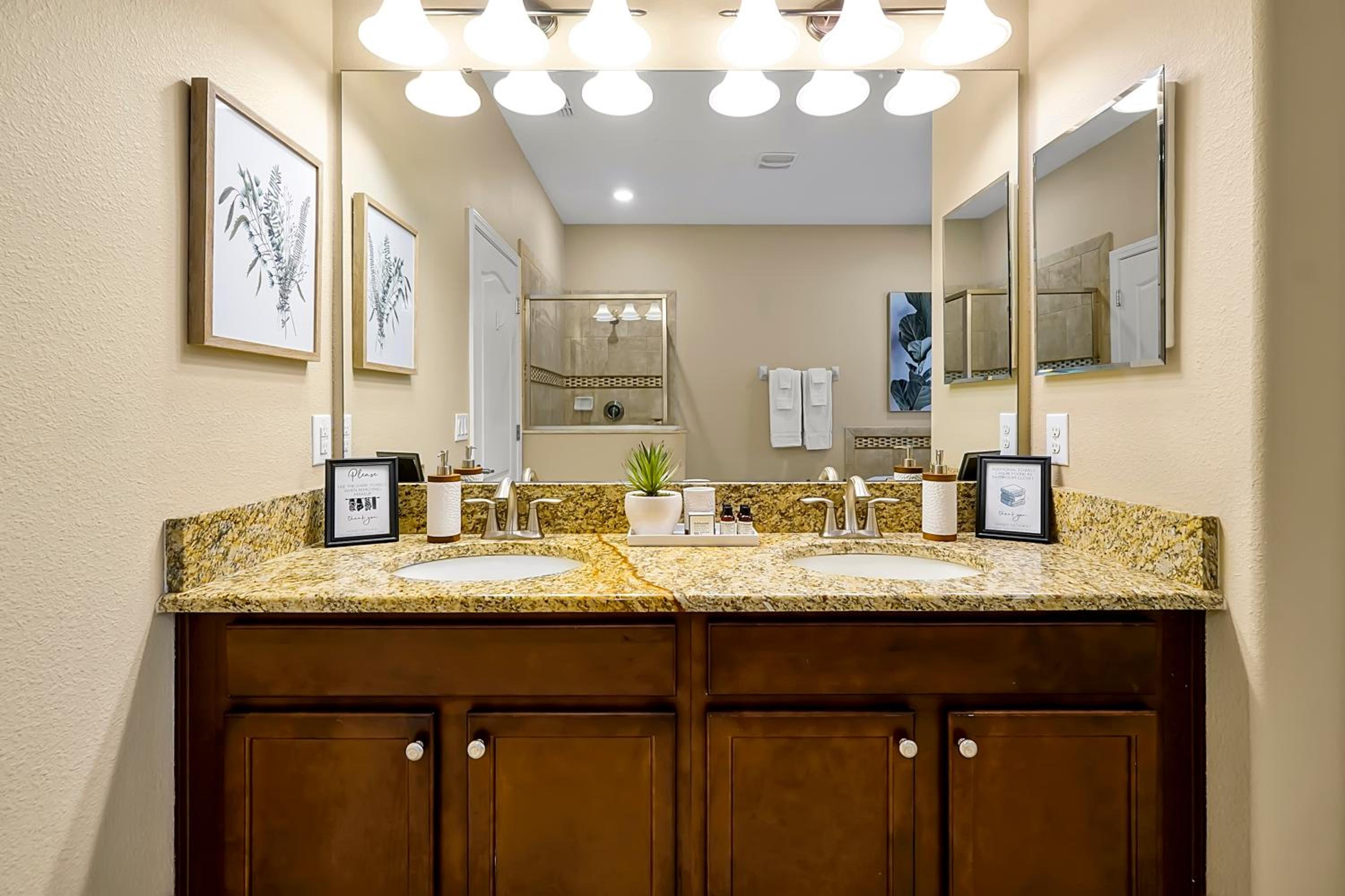 ChampionsGate 8BR Pool Game Room
