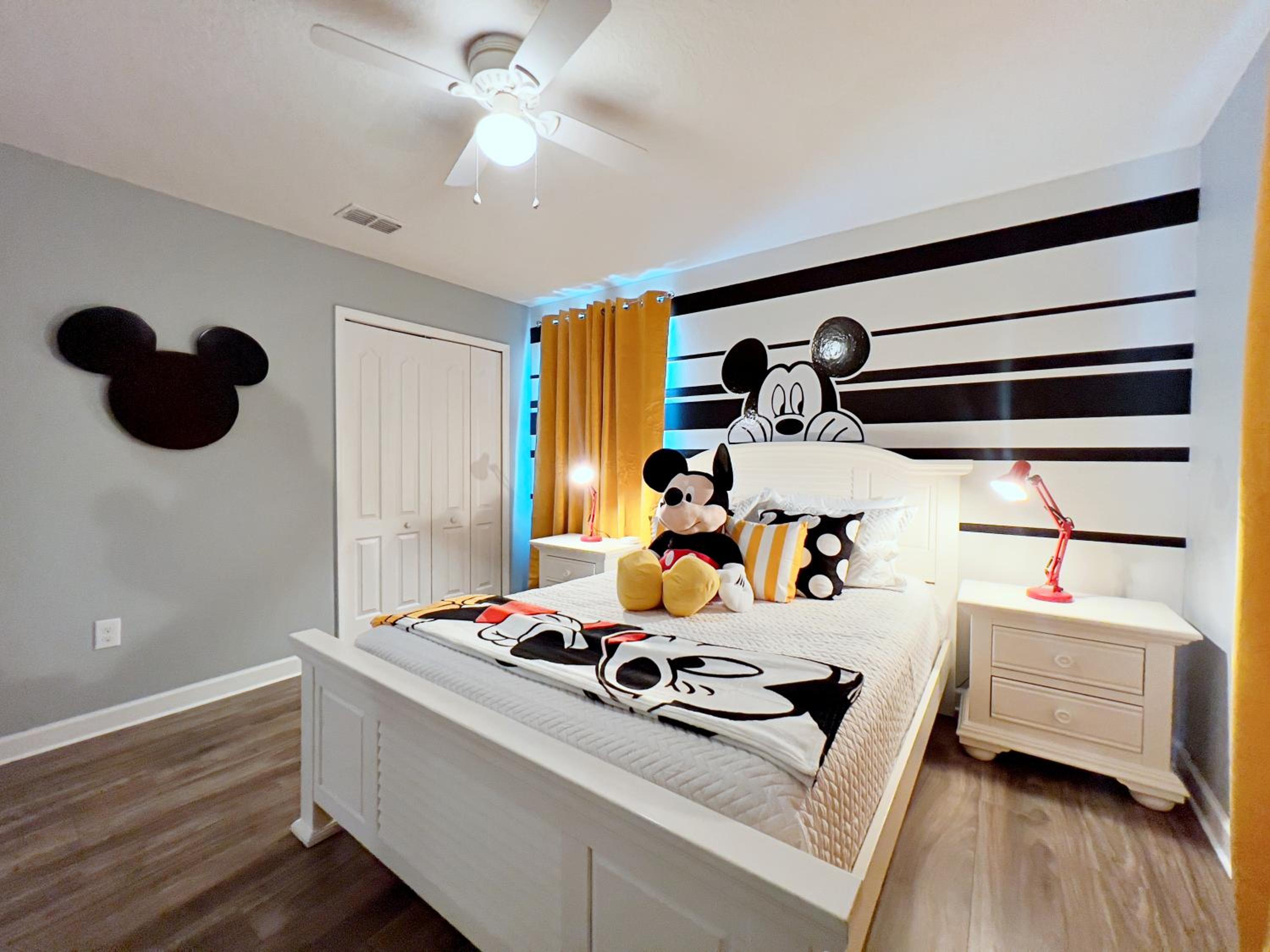 ChampionsGate 8BR Pool Game Room