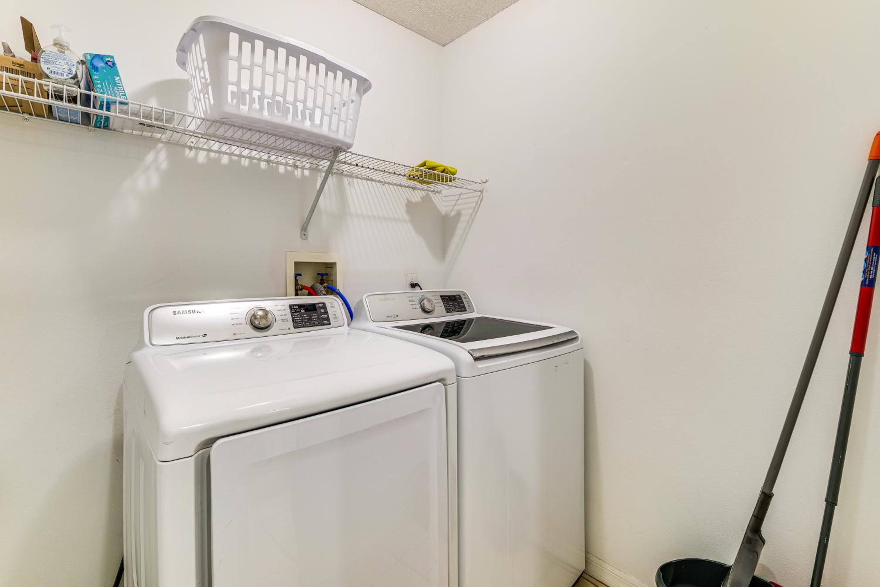 8 Mi to Disney! Family-Friendly Davenport Home