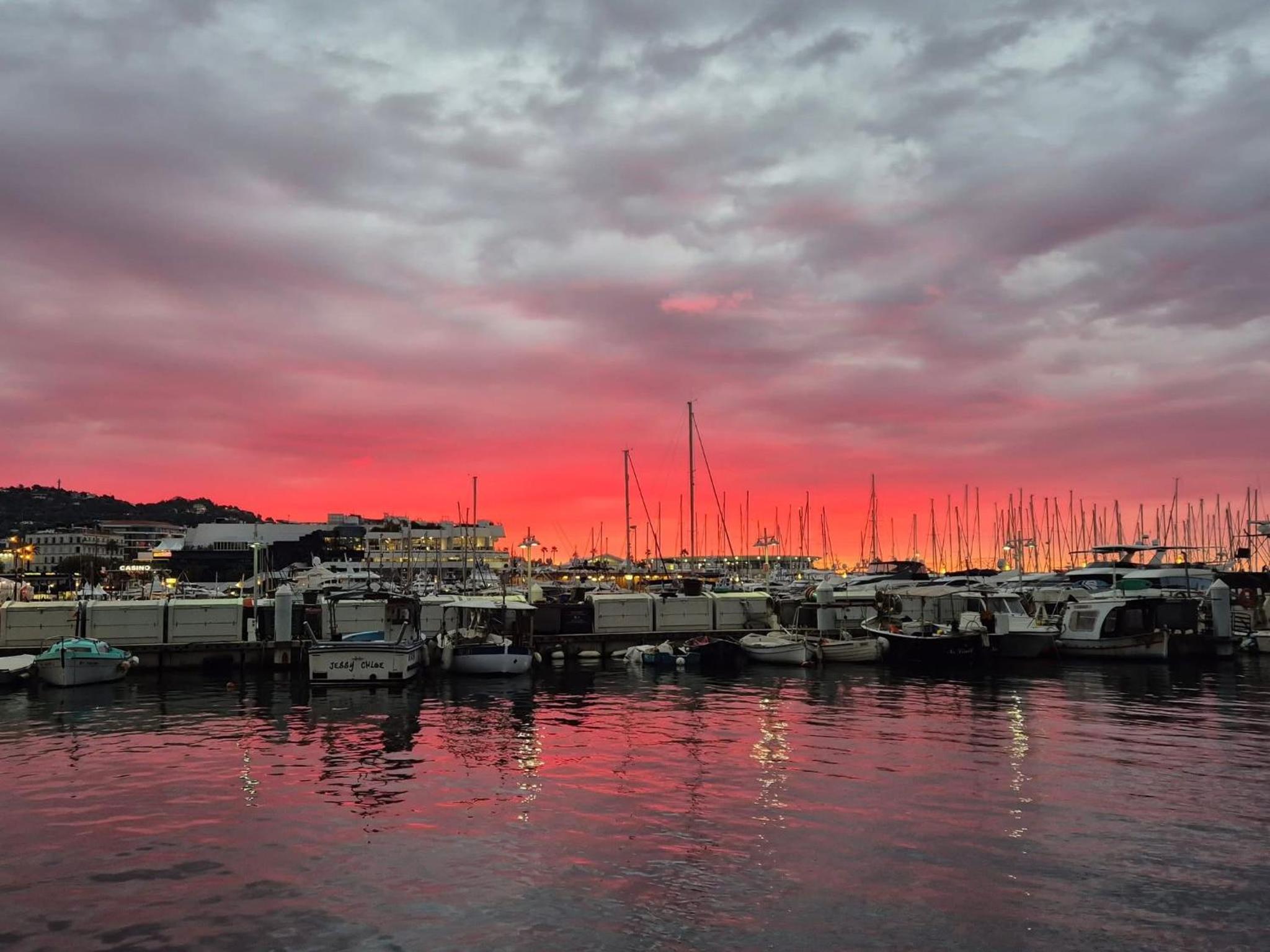 Cannes South of France Apartment near beach, Palais des Festivals and Croisette