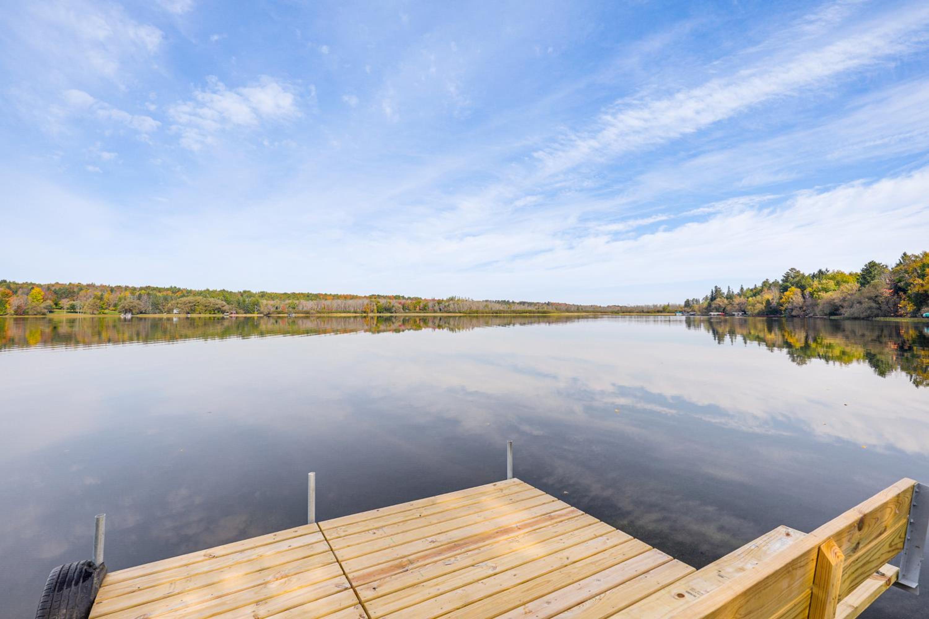 Waters Edge Retreat on Butternut Lake!