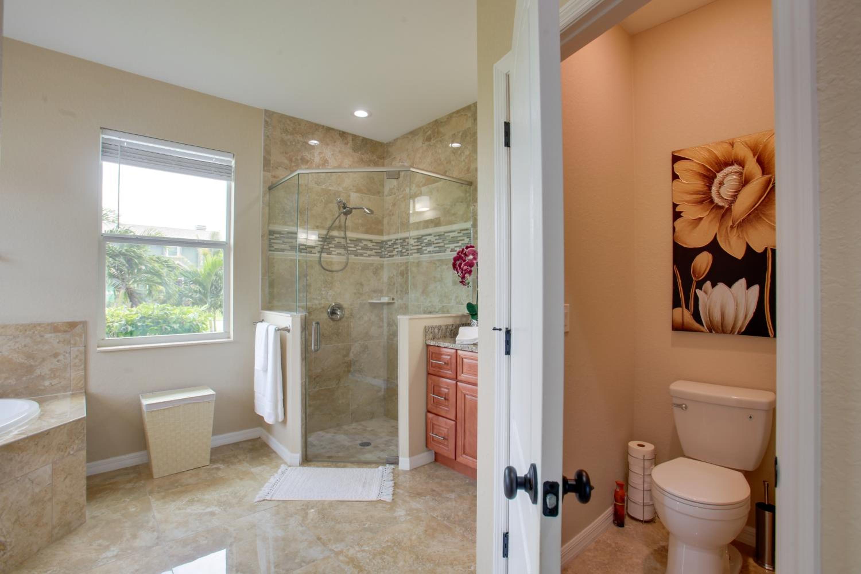Cozy Couples Retreat with Porch in Cape Coral!