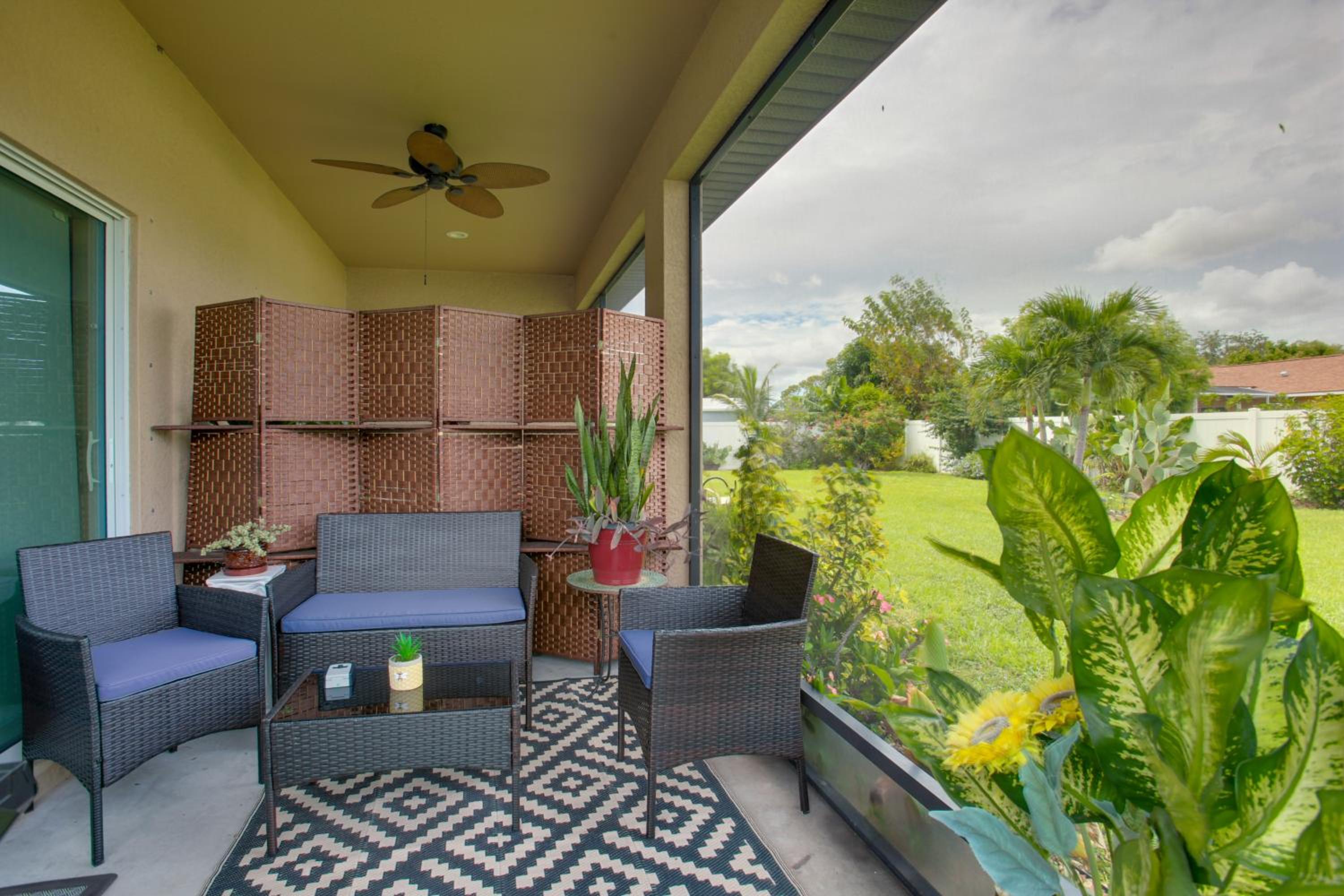 Cozy Couples Retreat with Porch in Cape Coral!