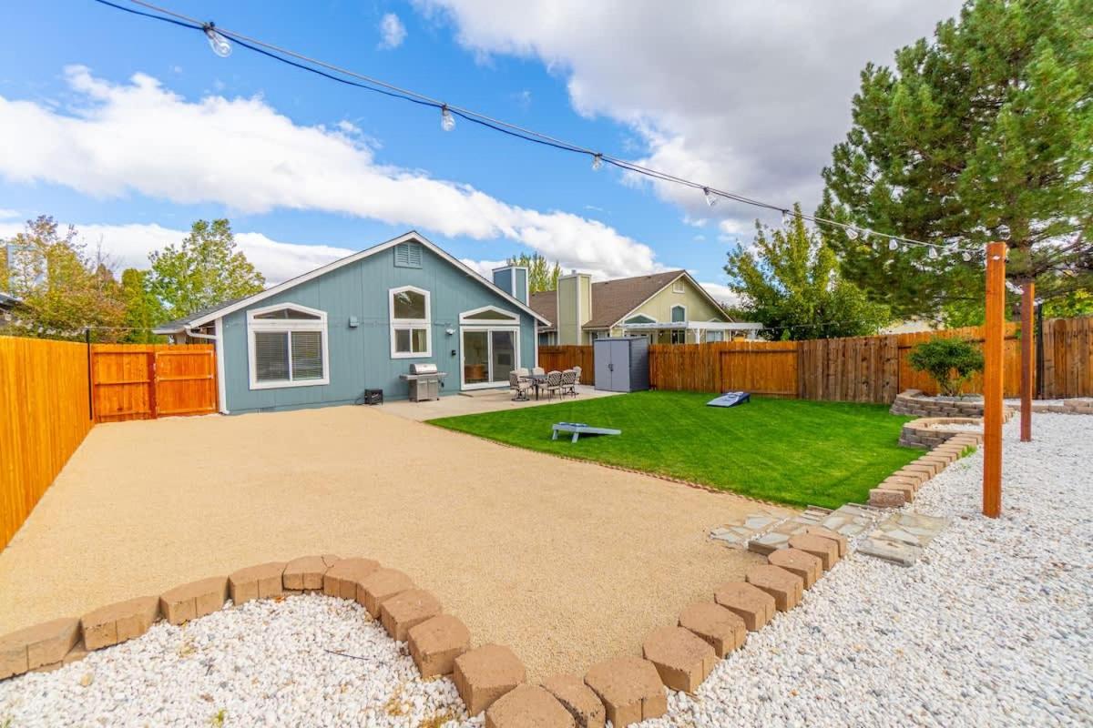 Modern Western Retreat Pet Friendly 4 Bed 2 Bath