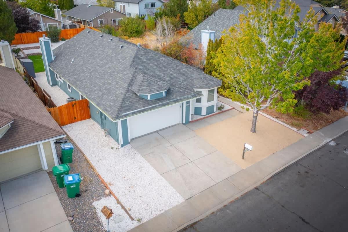Modern Western Retreat Pet Friendly 4 Bed 2 Bath