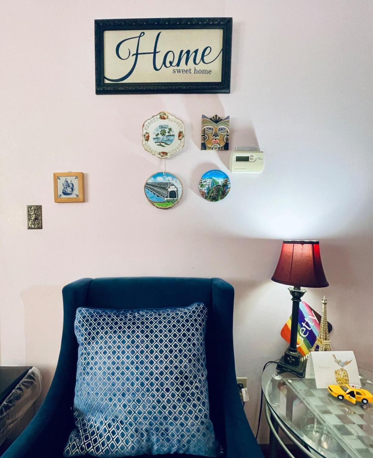 Cozy Loft in Amherst NY No Pet