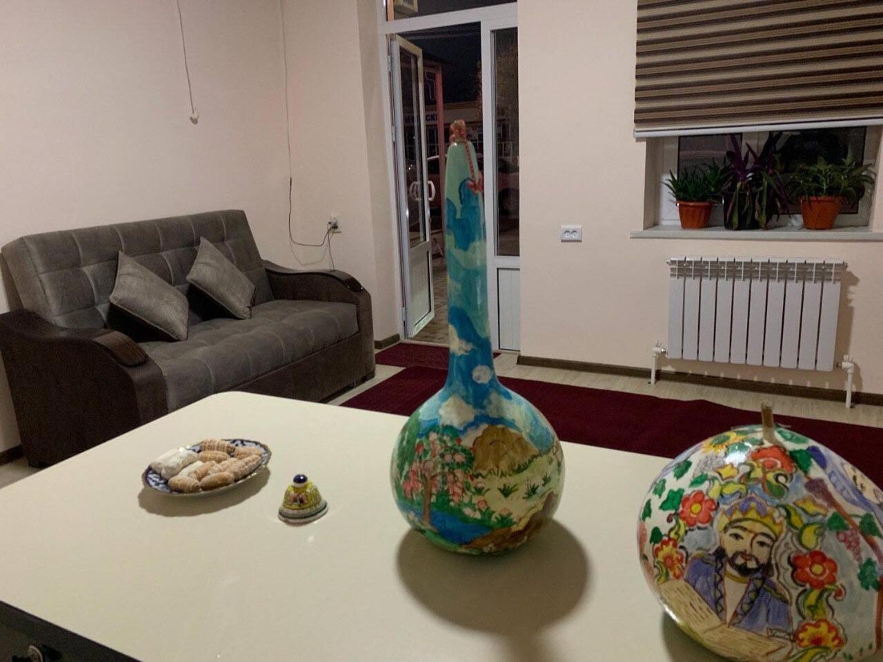 Caravan Hostel Near Airport