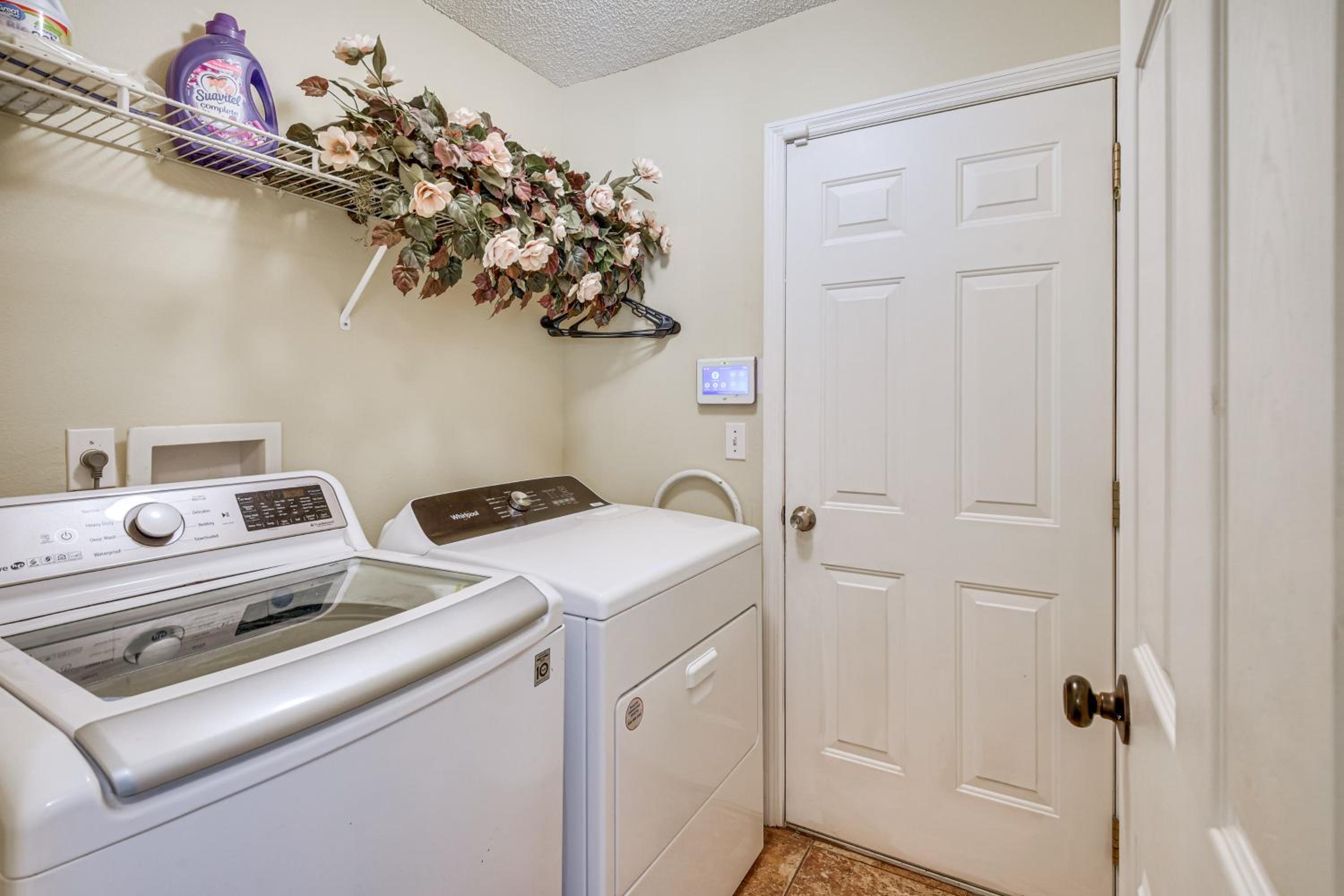 5 Mi to Beaches Family Getaway in Palm Coast!