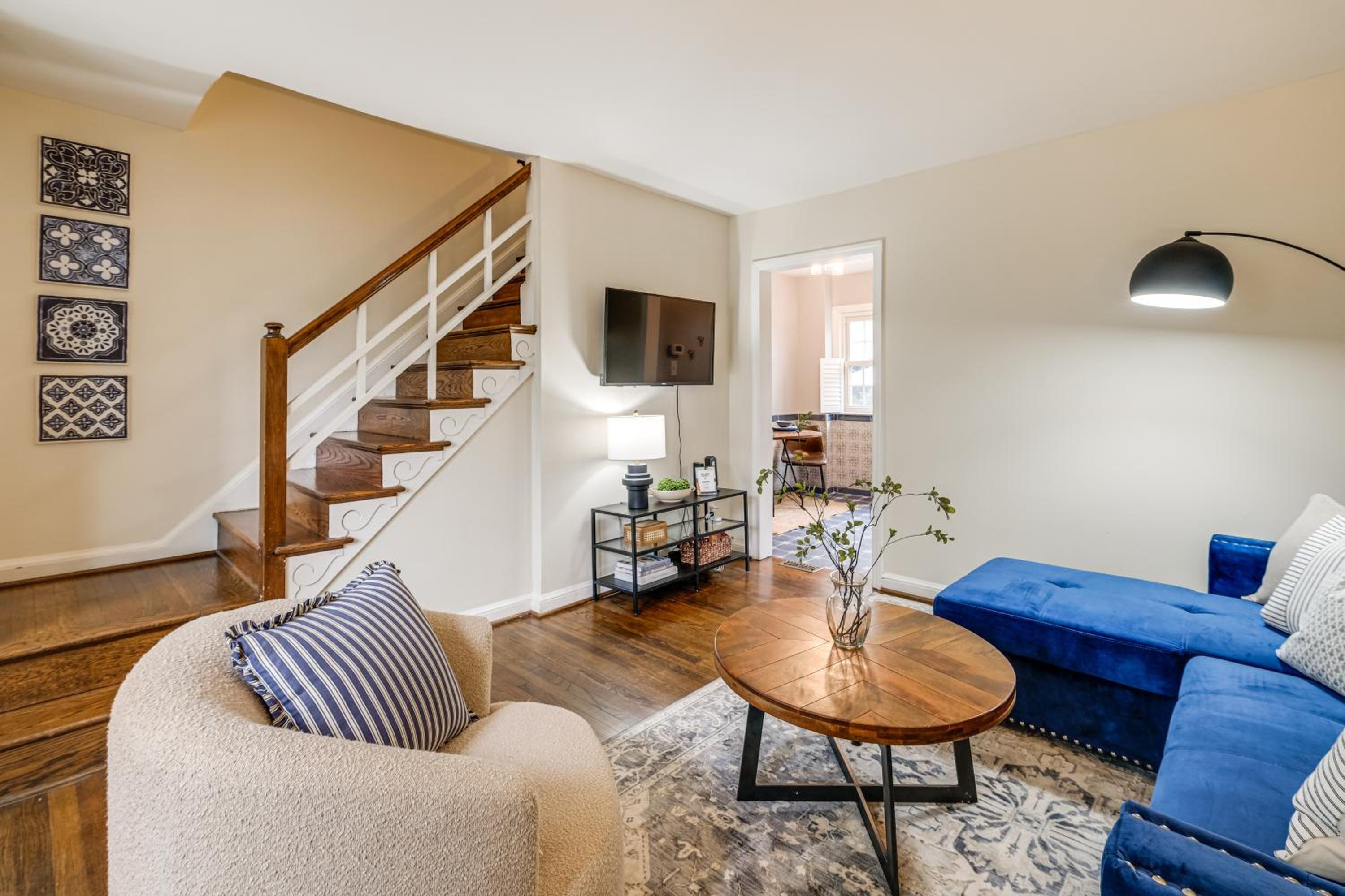 1 Mi to Old Town Alexandria Townhome with Patio