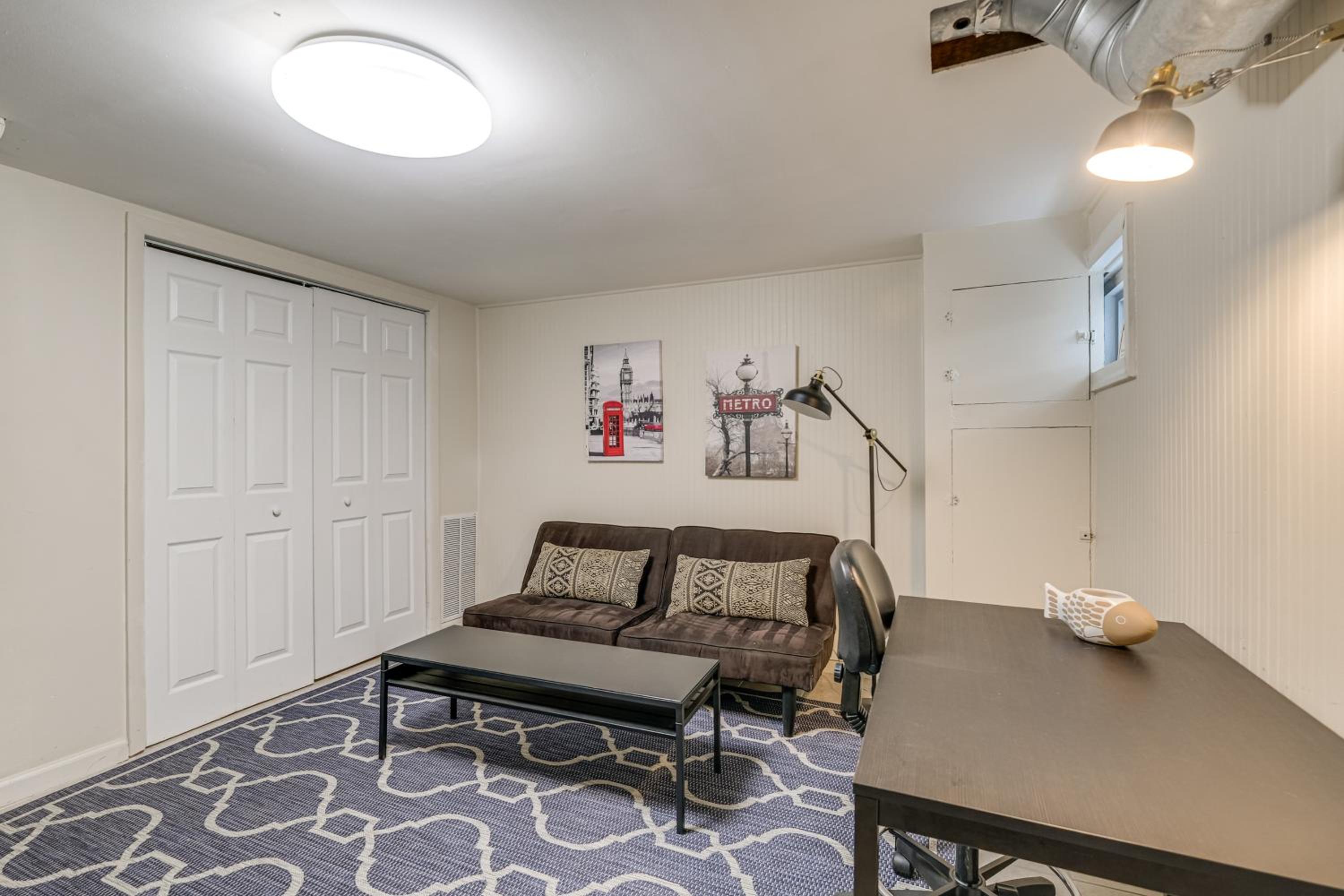 1 Mi to Old Town Alexandria Townhome with Patio