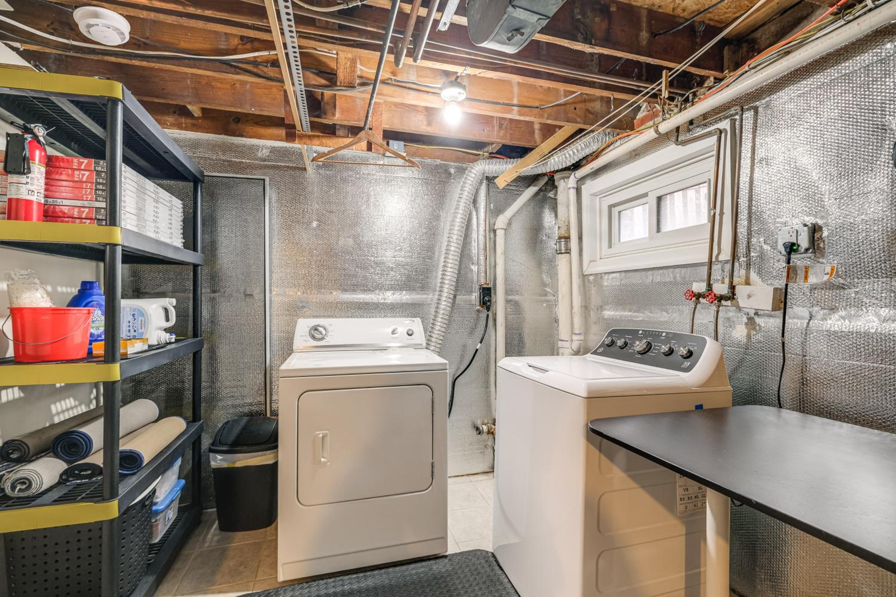 1 Mi to Old Town Alexandria Townhome with Patio